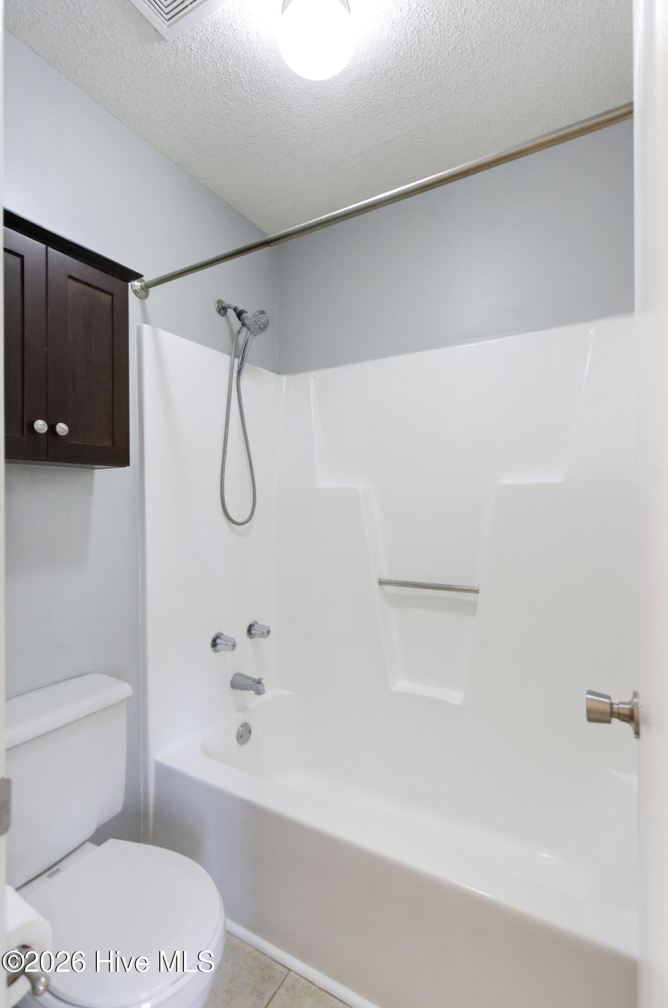 100561176 | Photo 38