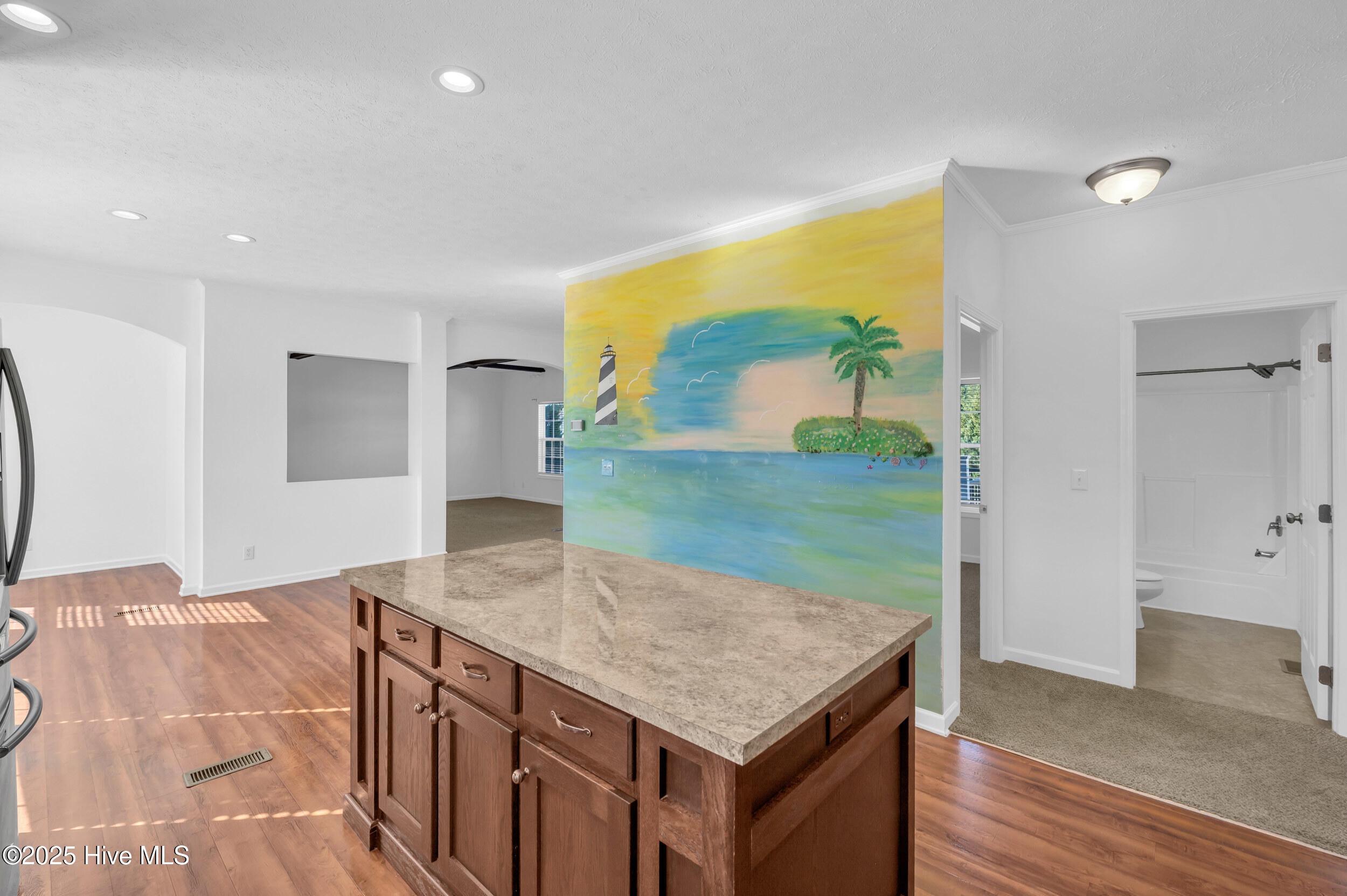 100539826 | Photo 14