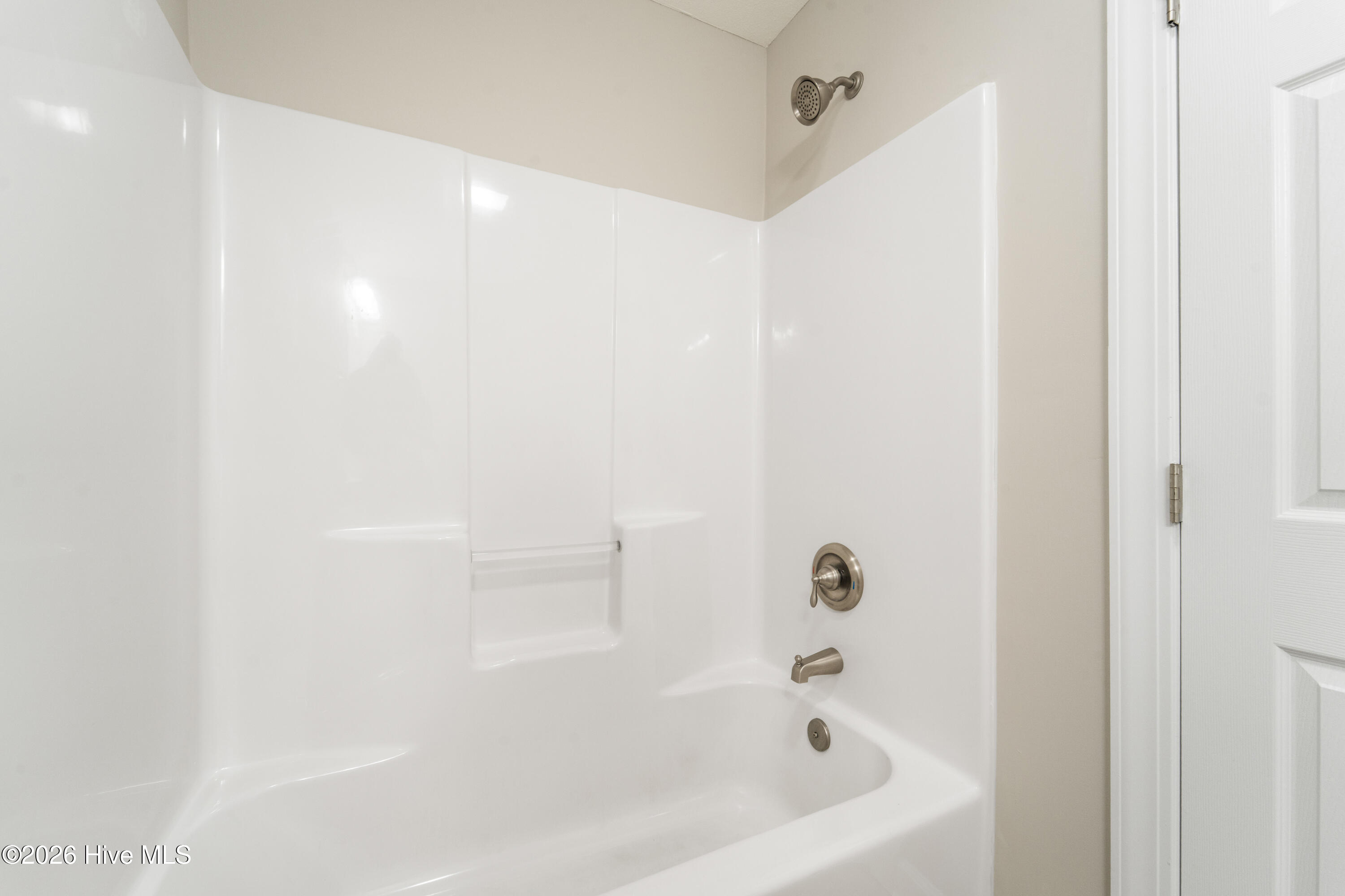 100553894 | Photo 22