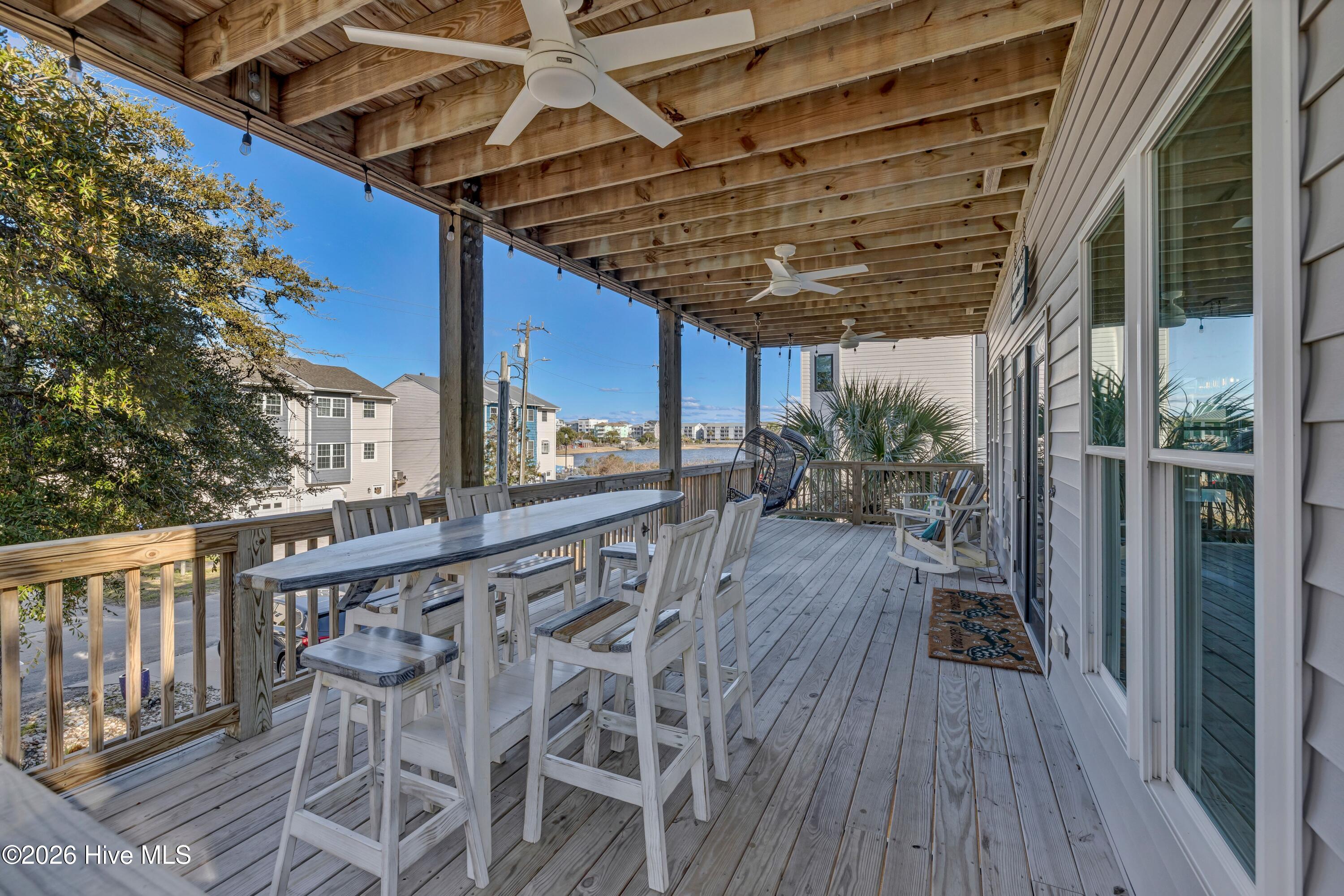 100549808 | Photo 21