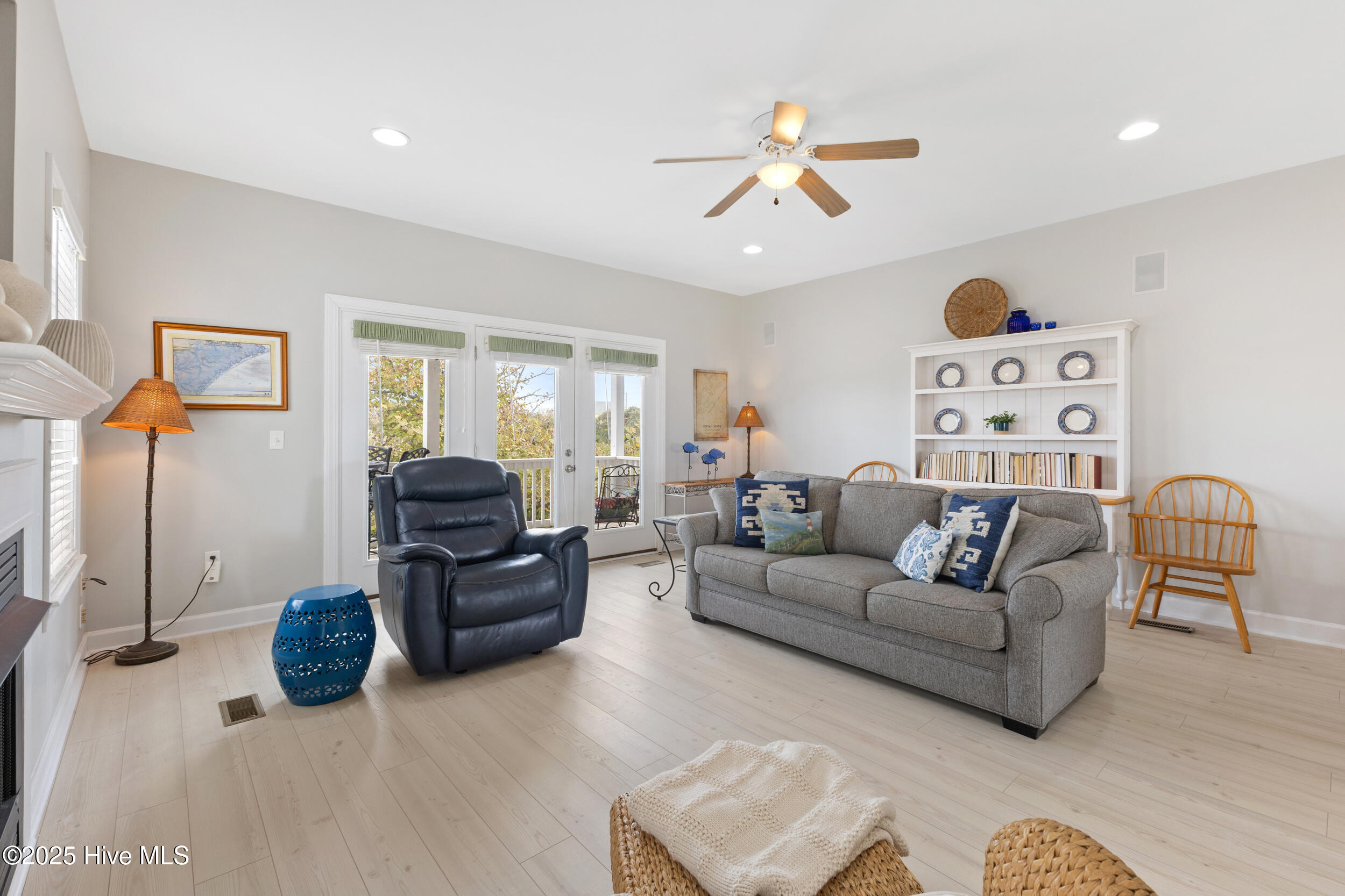 100534719 | Photo 25