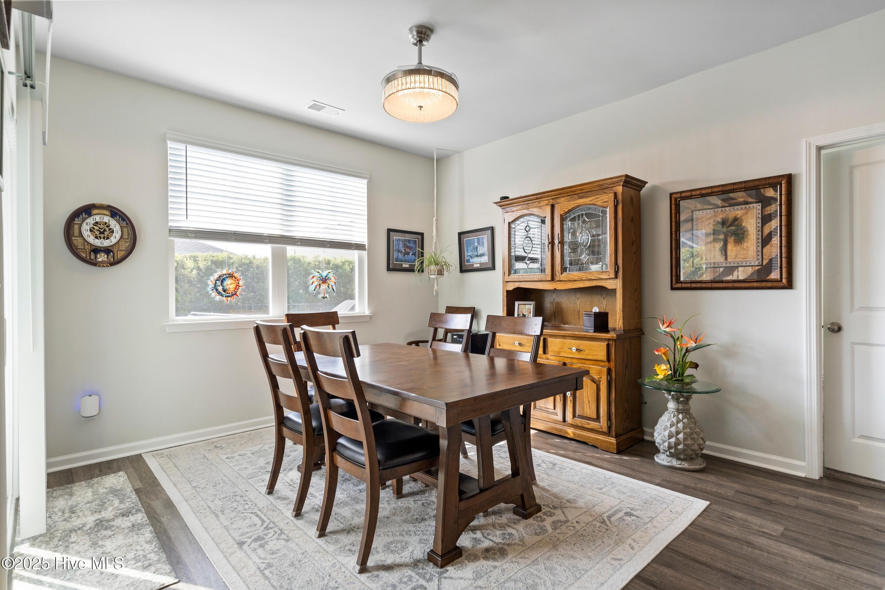 100531826 | Photo 26