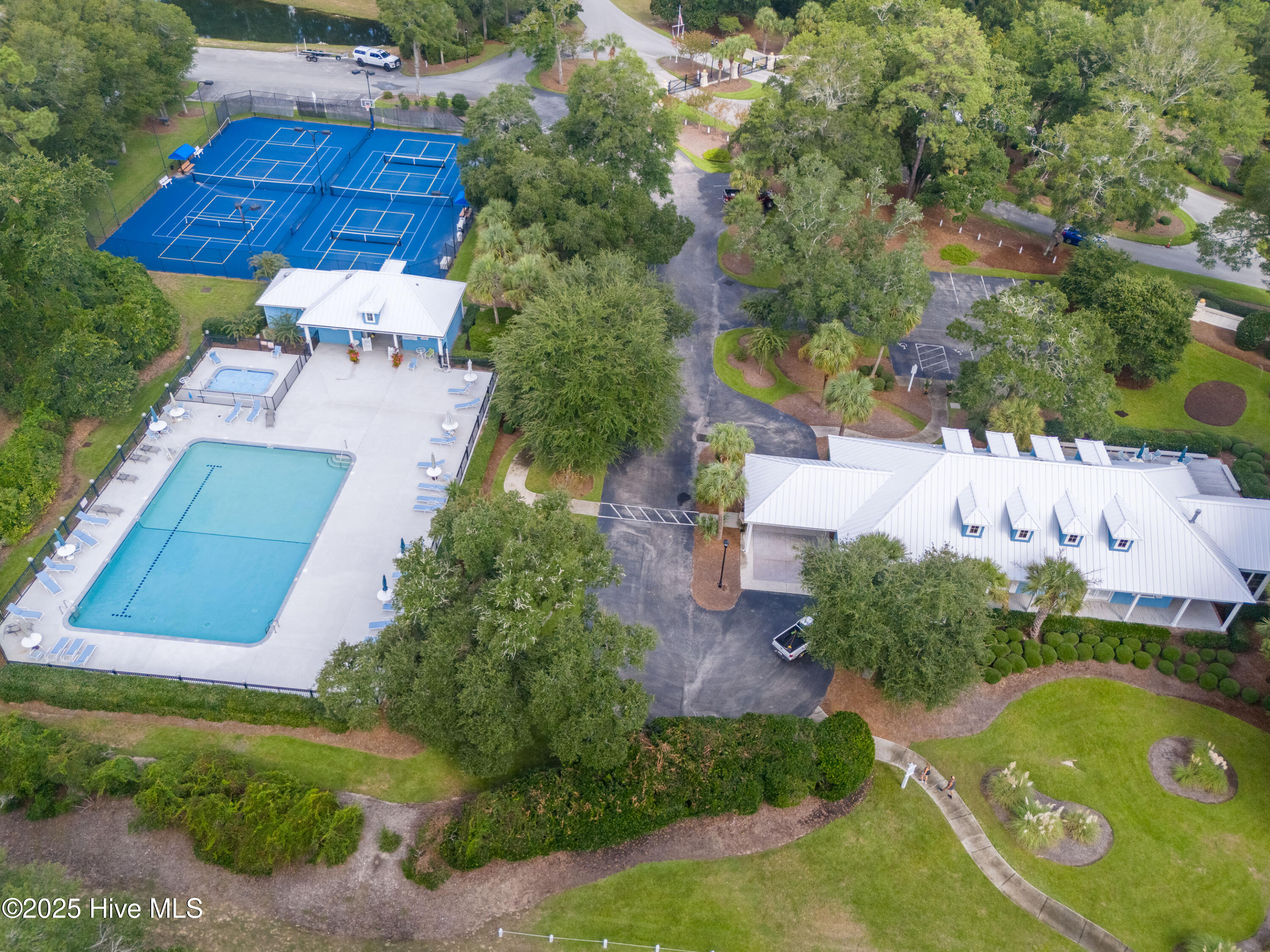 100535512 | Photo 68