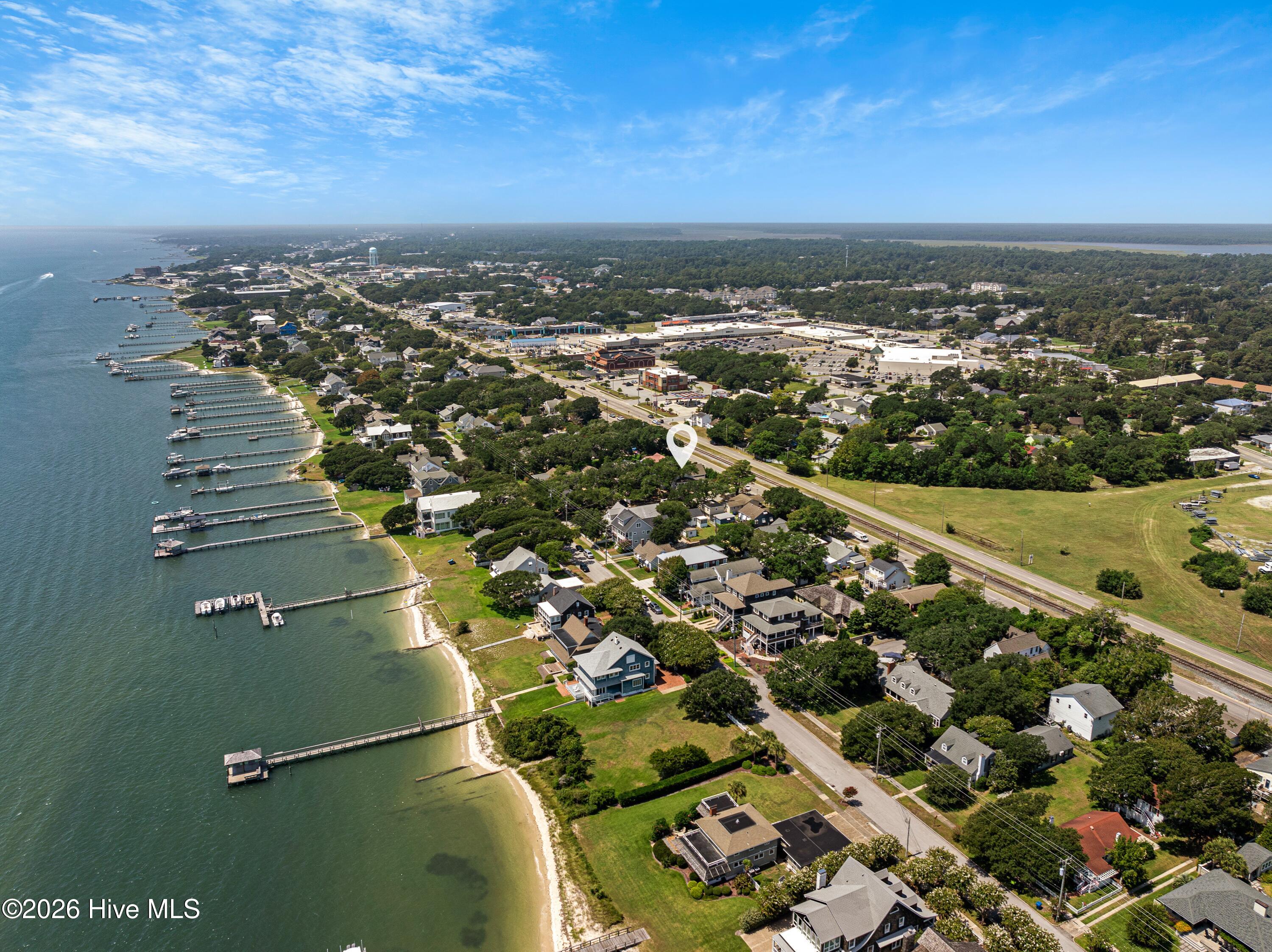 100 S 27th Street,Morehead City