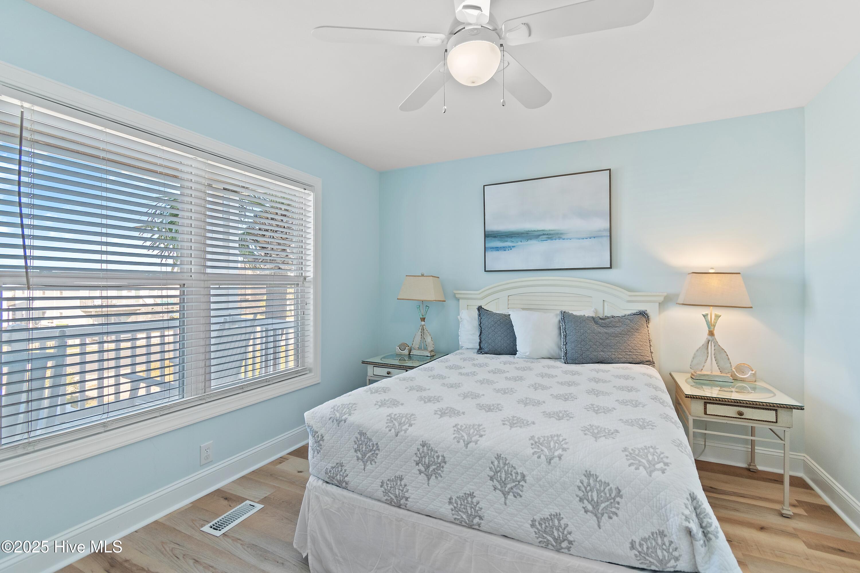 100541214 | Photo 41