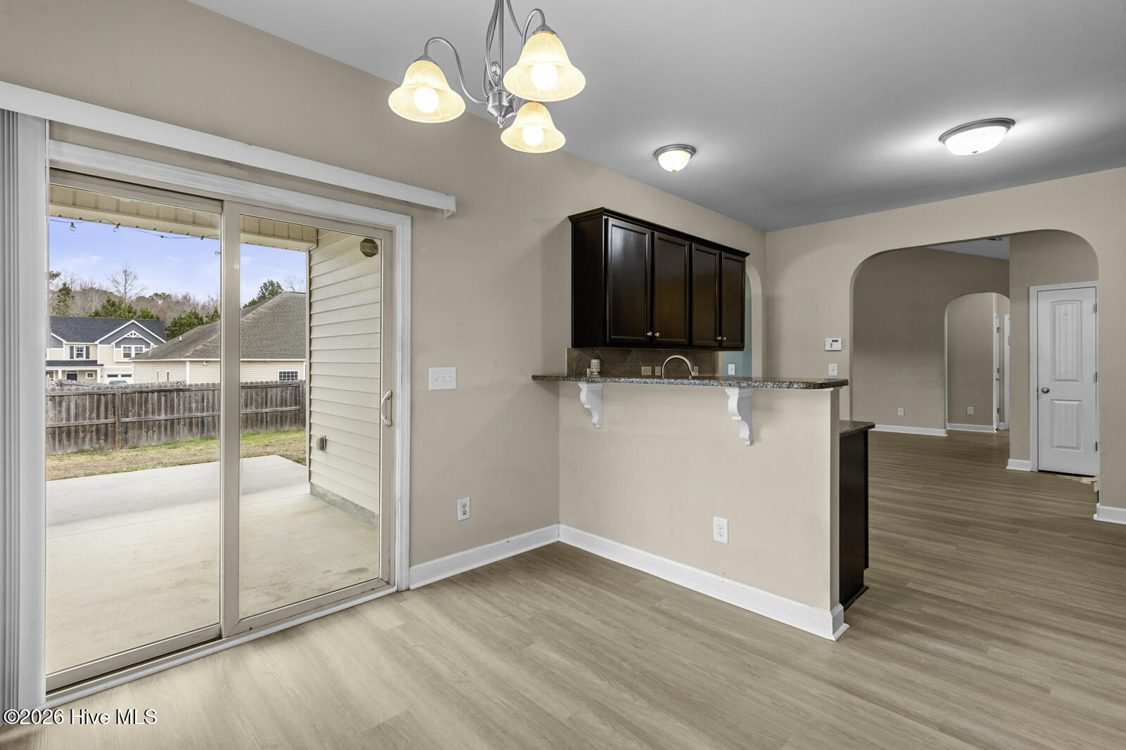 100557134 | Photo 15