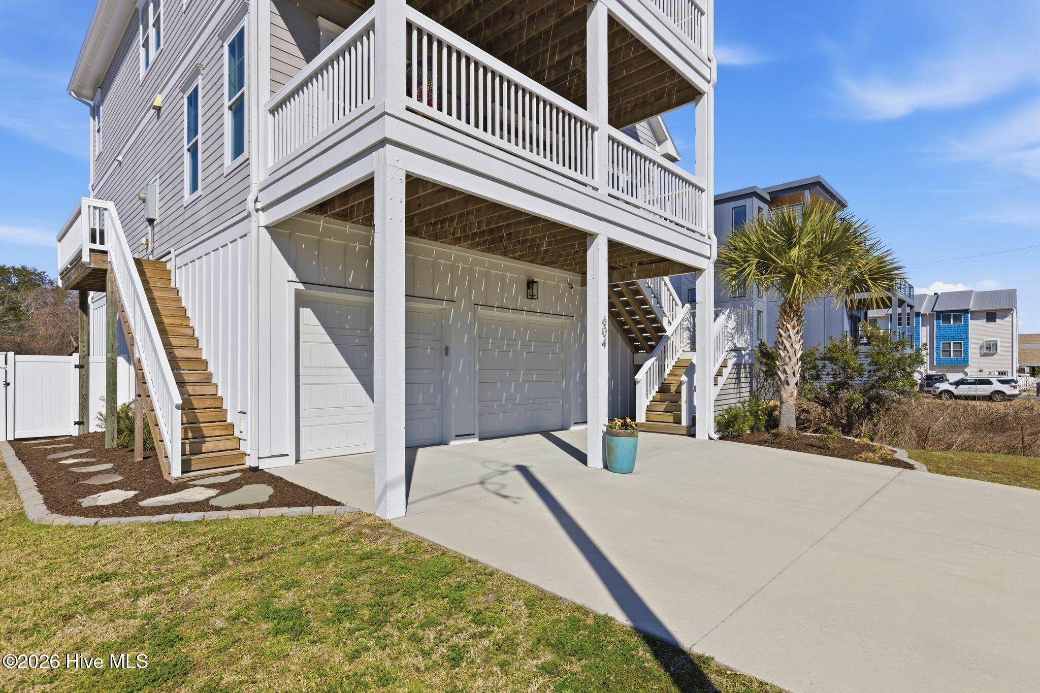 100559655 | Photo 63