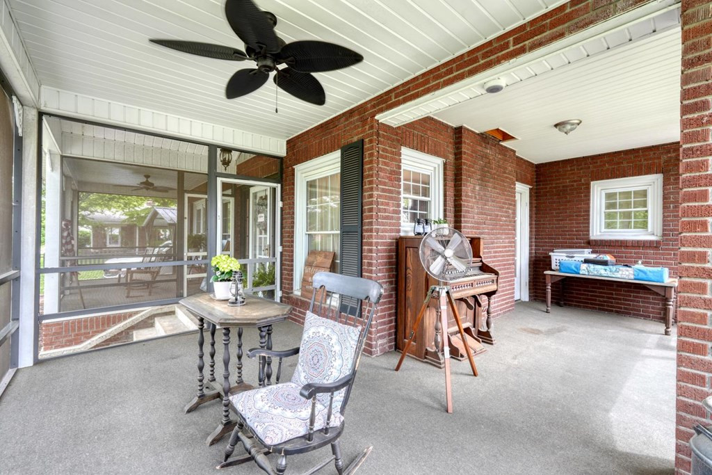 Exterior photo of 32 Aquone, Andrews, NC 28901. MLS: 98544421
