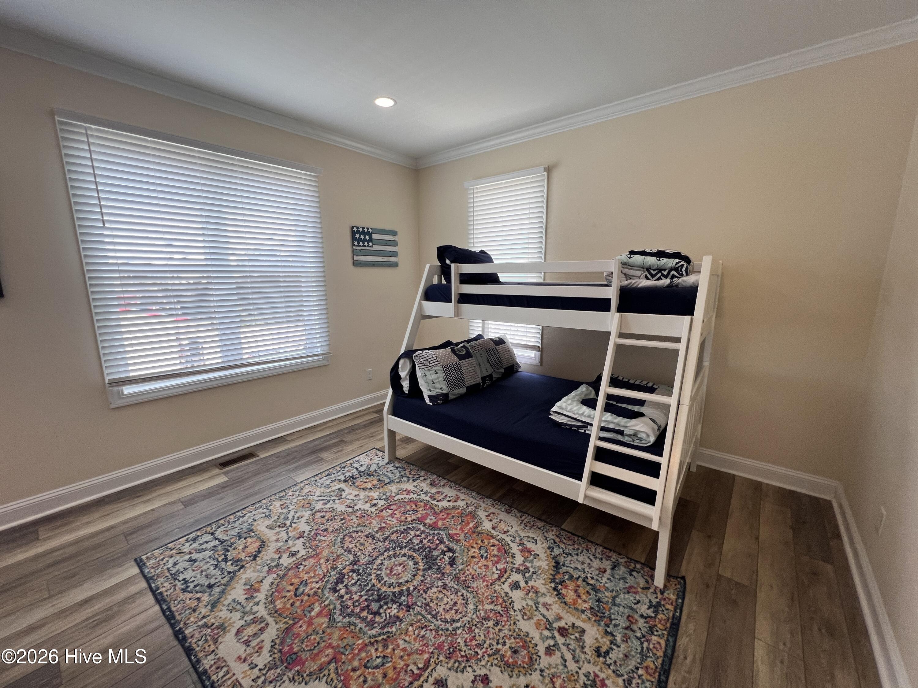 3307 Emerald Drive, East