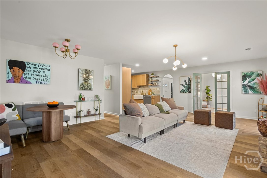 Homes for sale in Savannah, GA | 2221 Walz Dr, Savannah, GA 31404 | MLS# SA343243