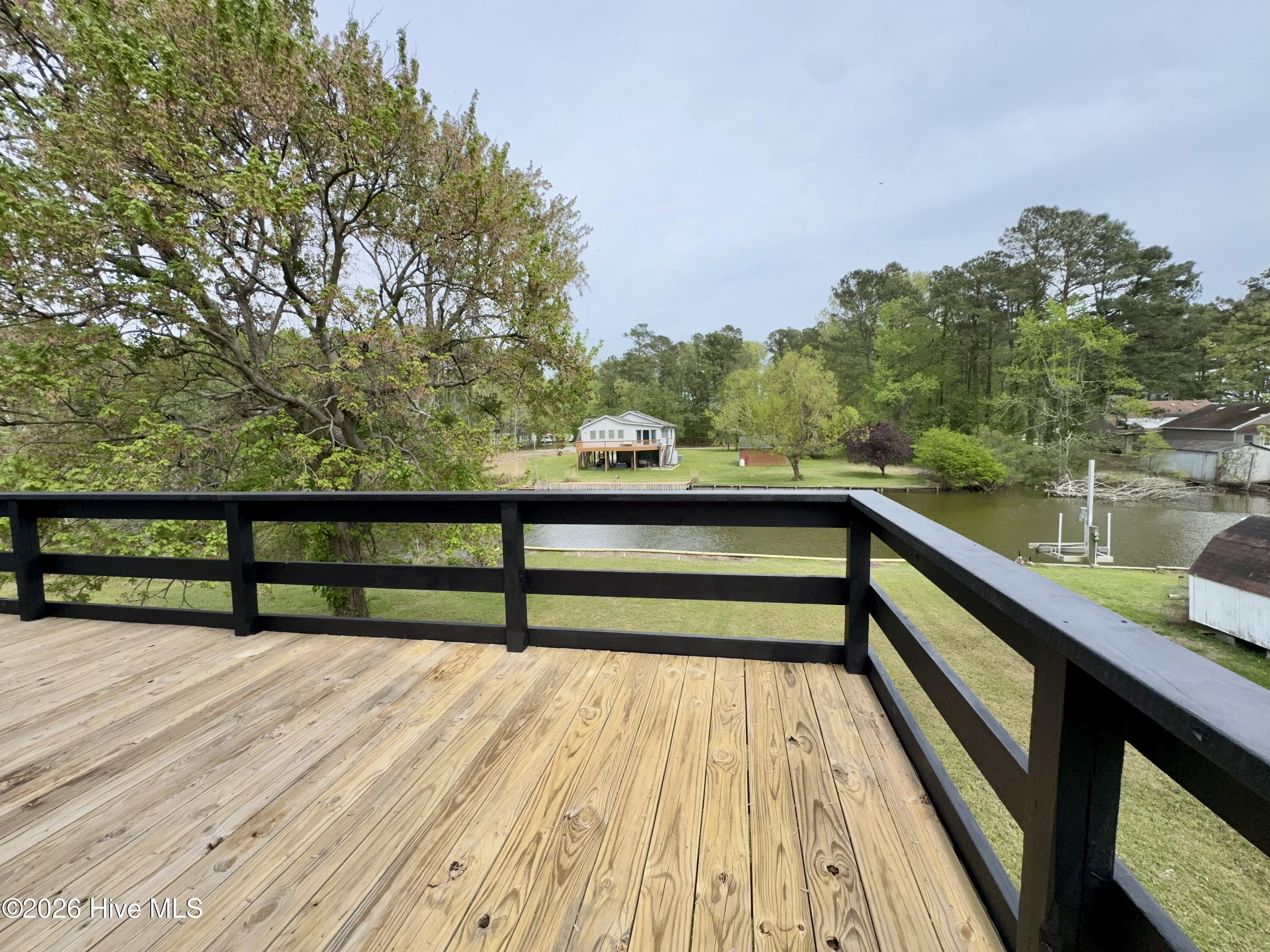 upper level deck