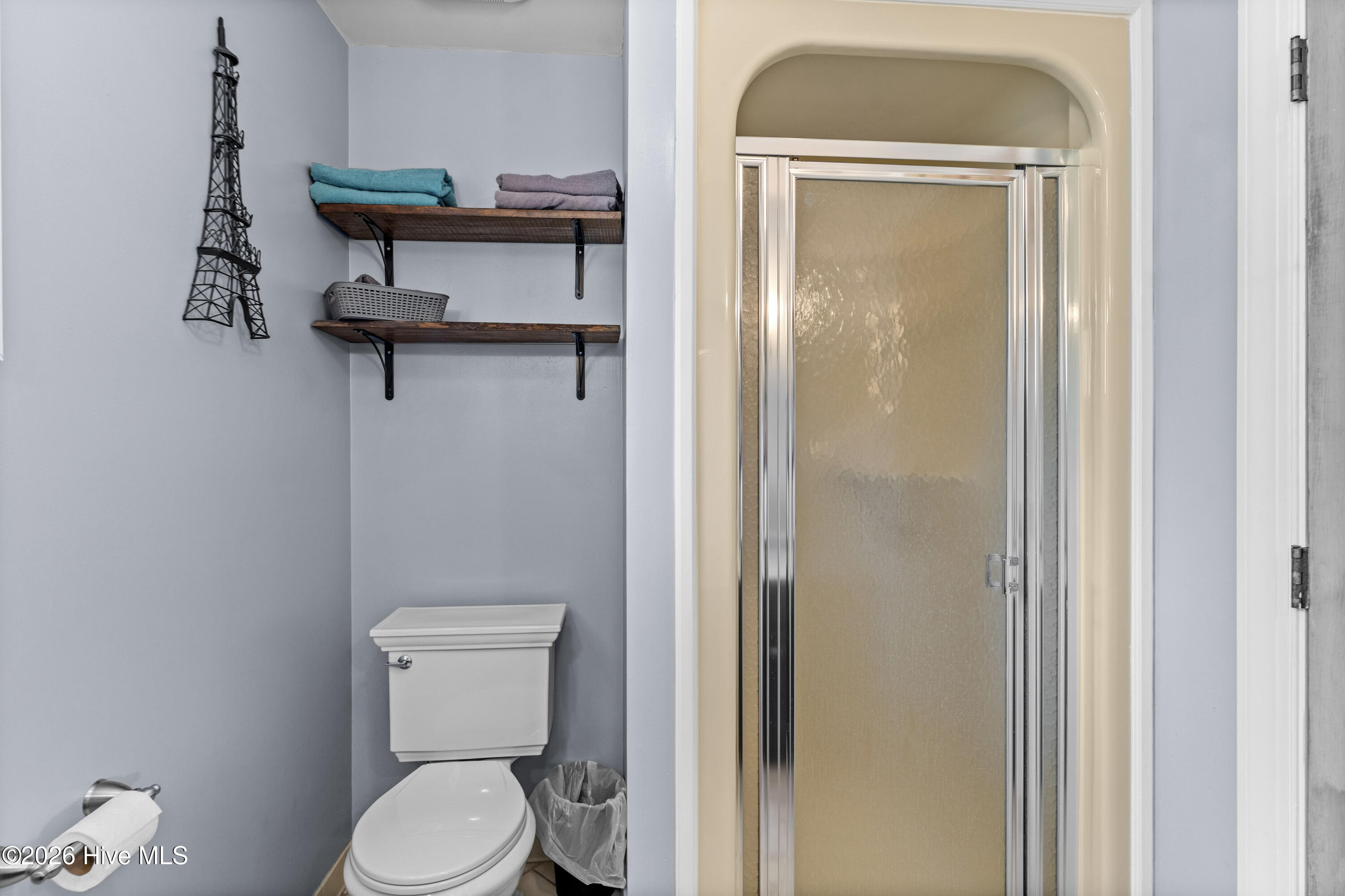 100569922 | Photo 37