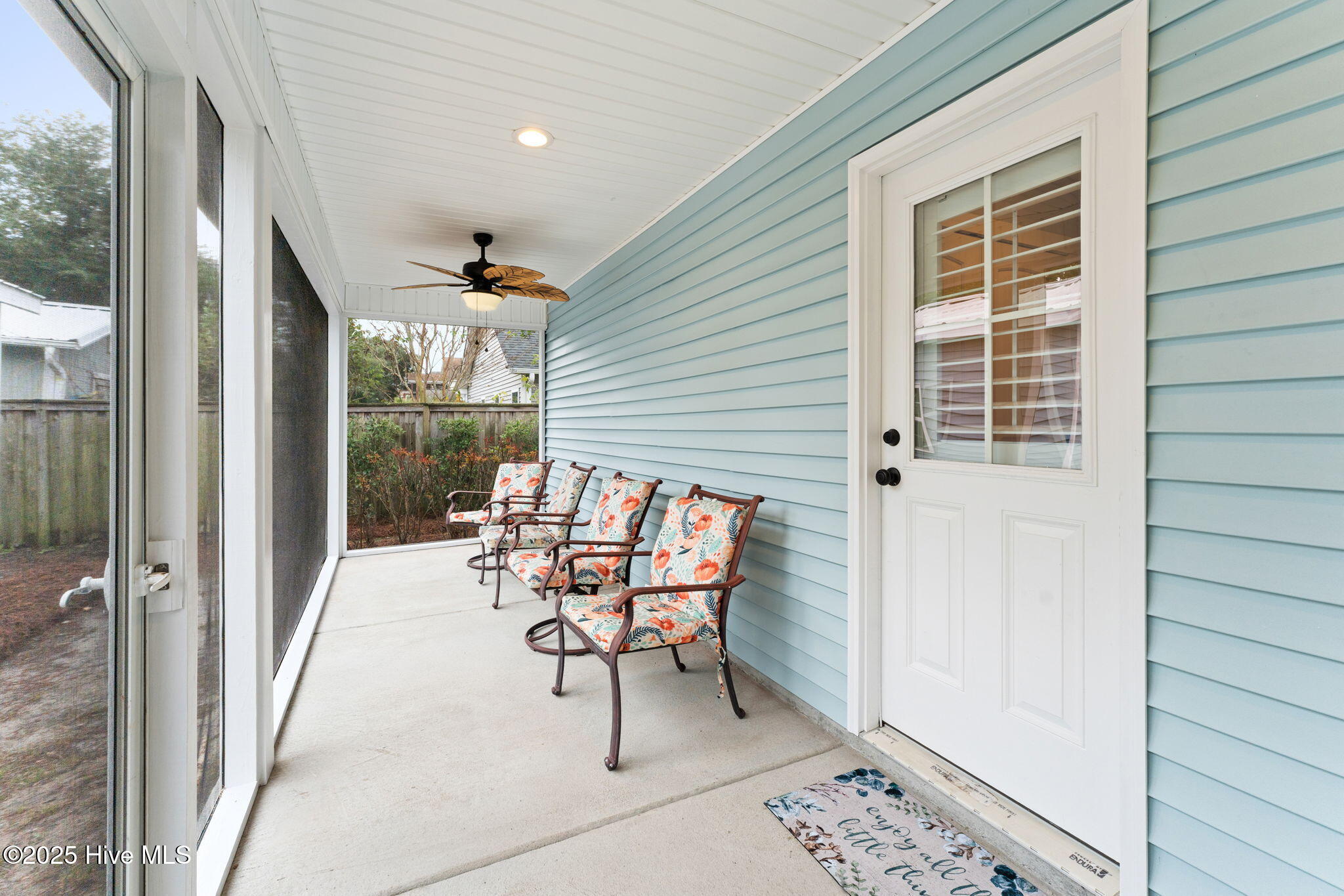 100538896 | Photo 36