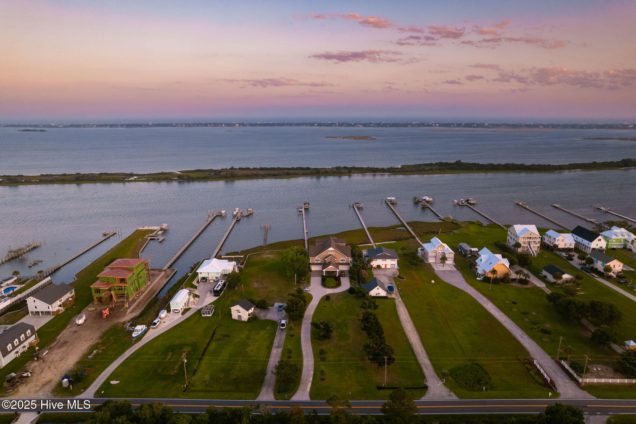 285 Live Oak Drive Road,Newport