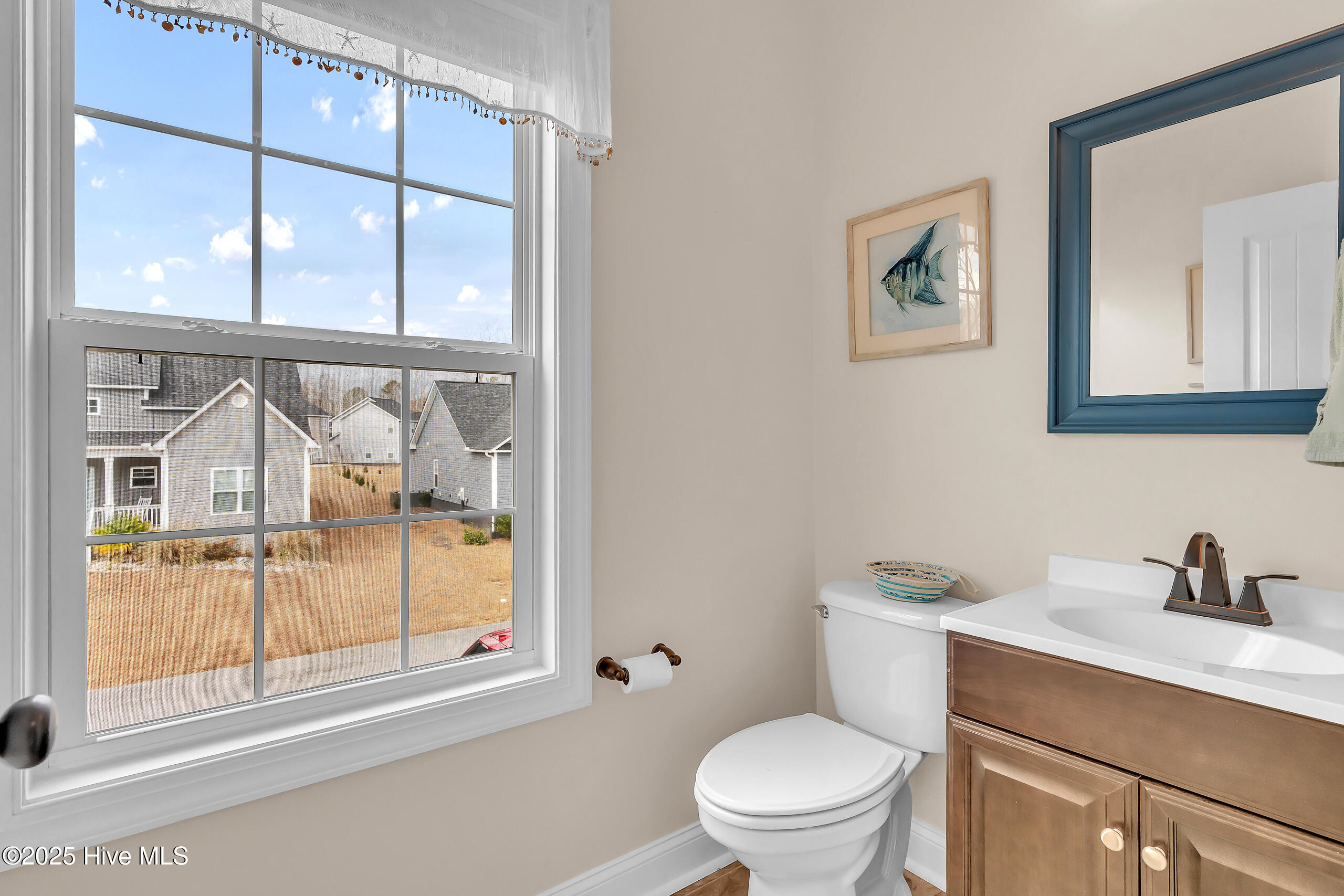 100546927 | Photo 30