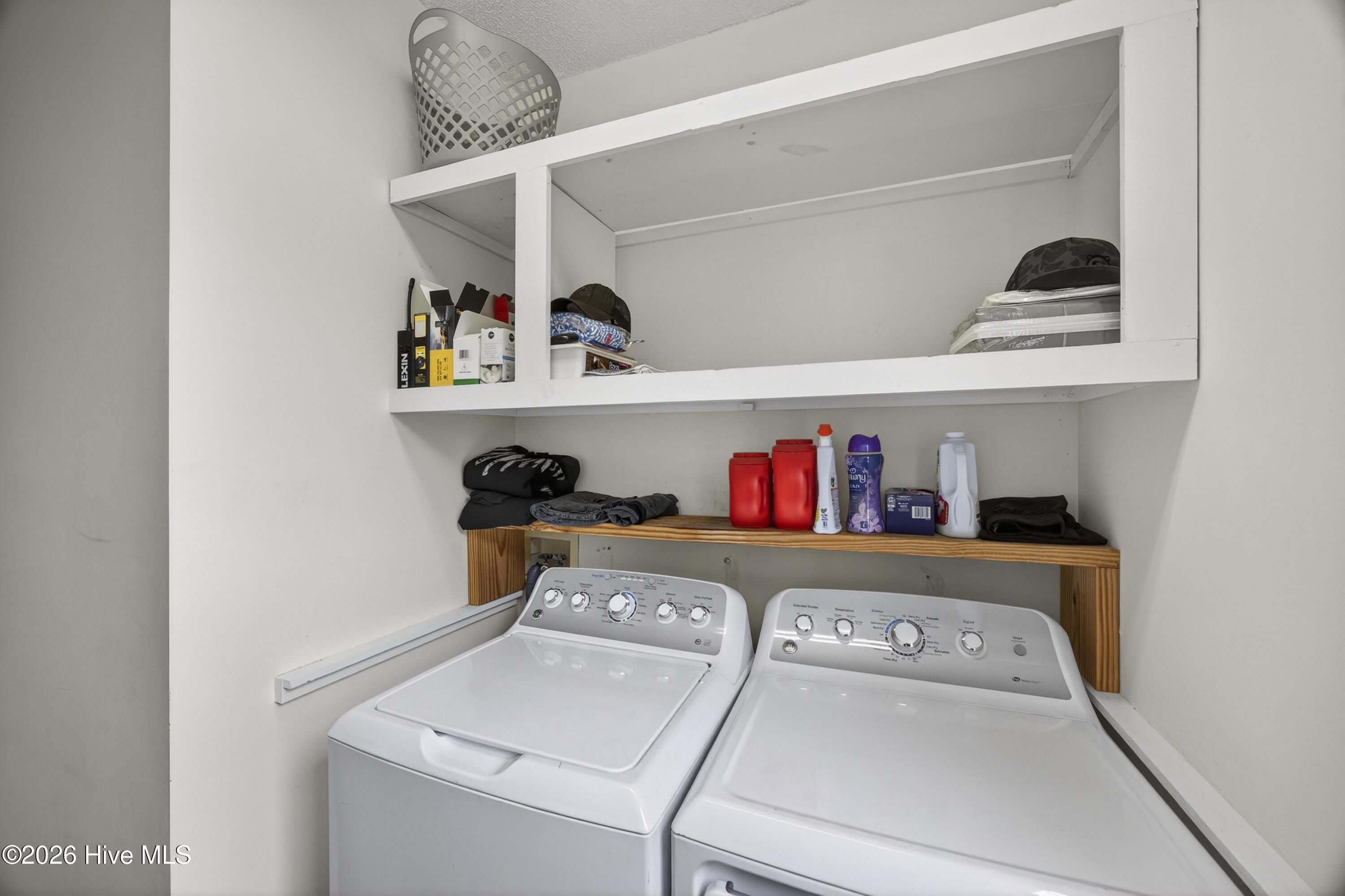 100565929 | Photo 50