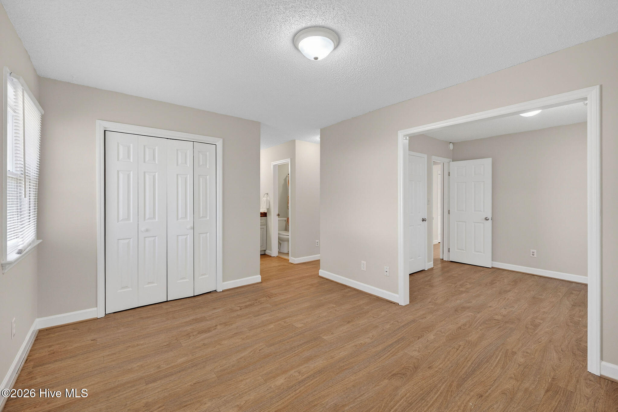 100545723 | Photo 31