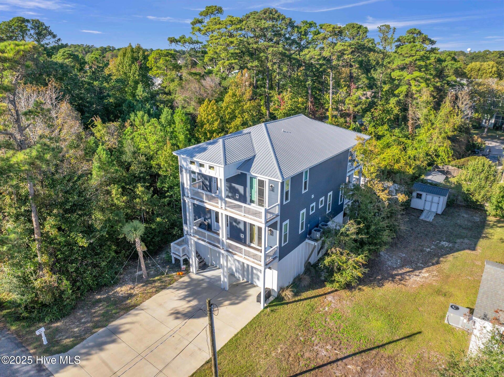 100539470 | Photo 41