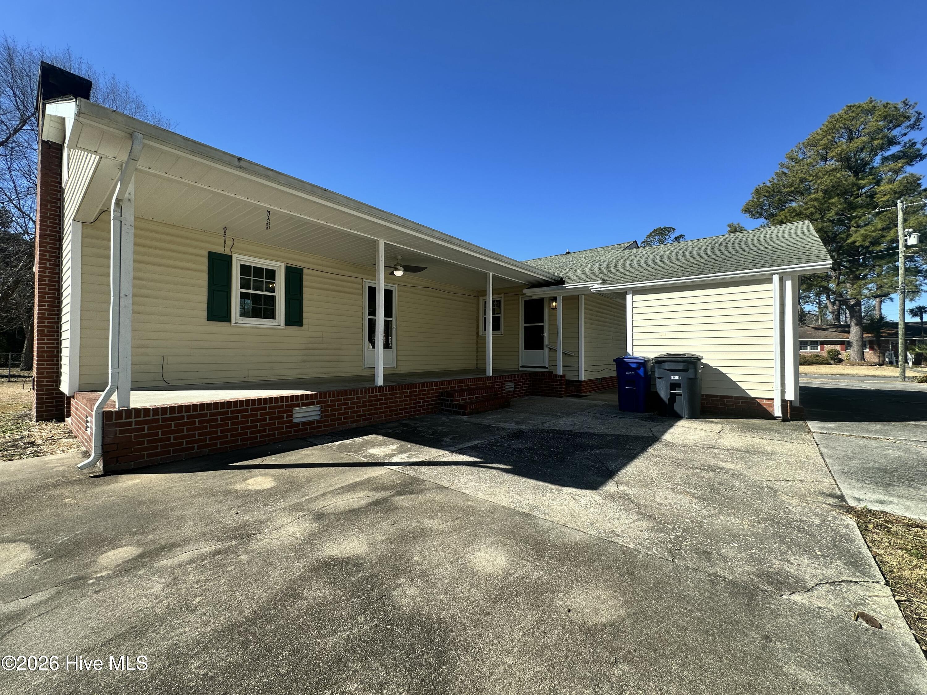 100553372 | Photo 16