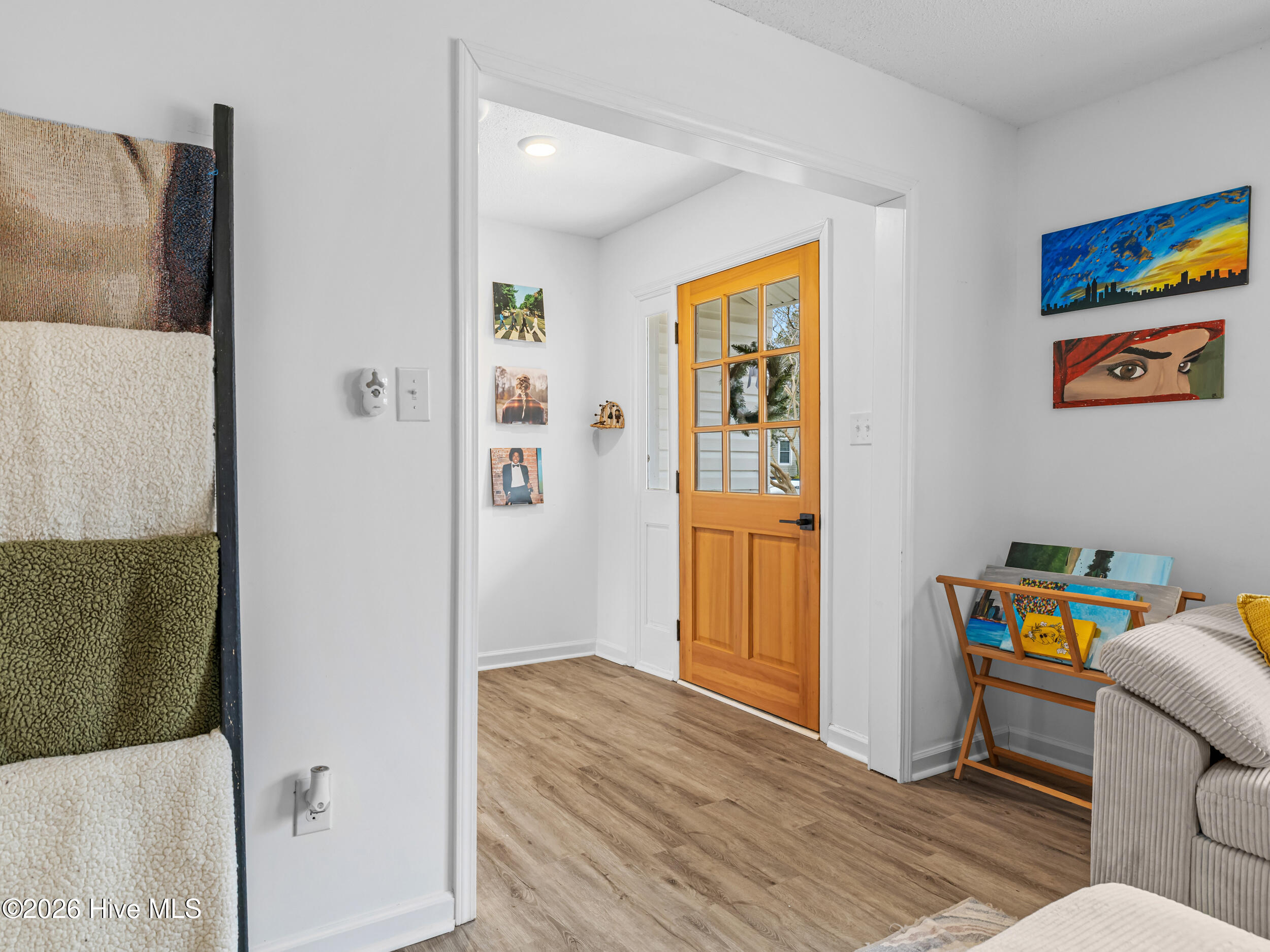 100556726 | Photo 38