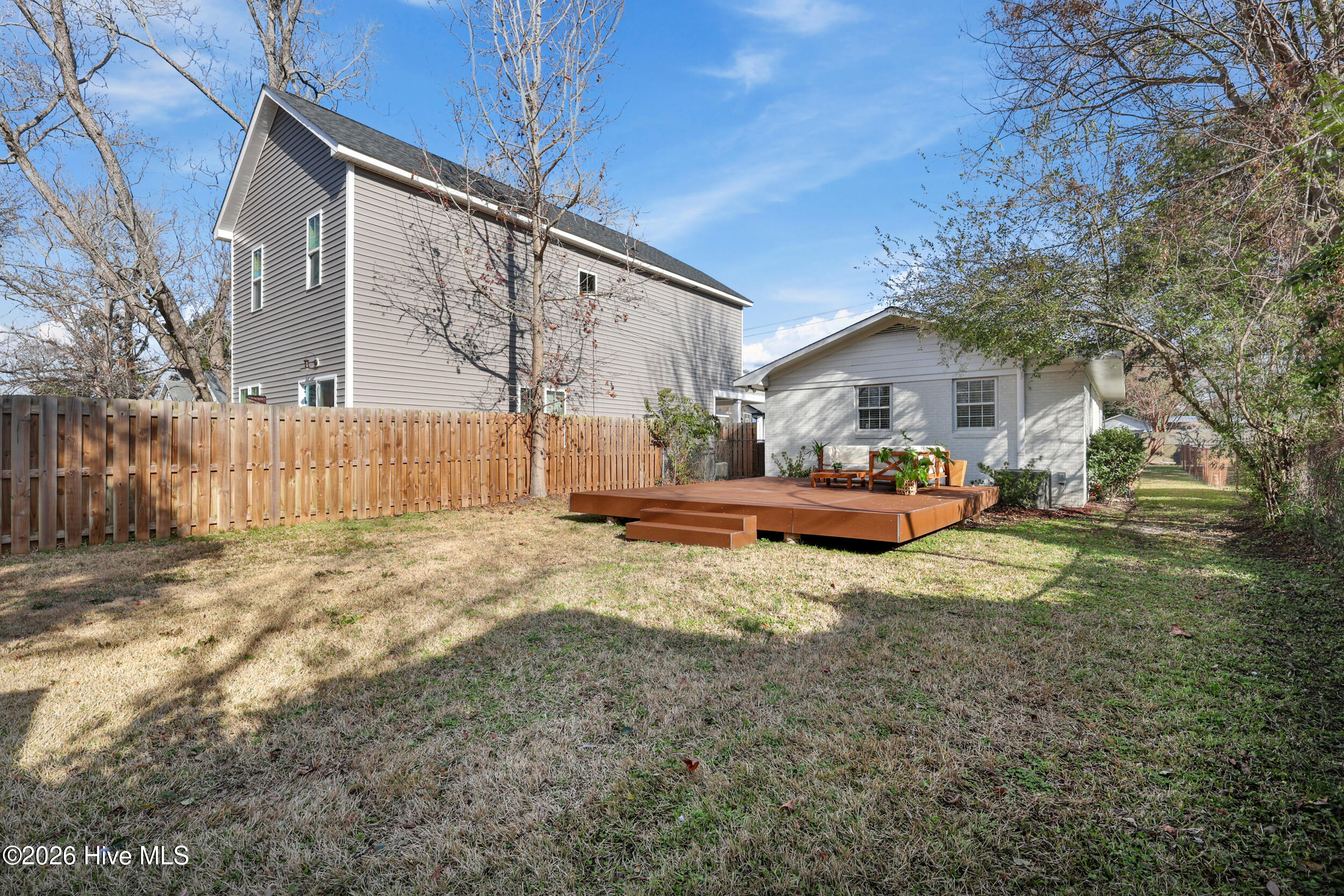 100547874 | Photo 29