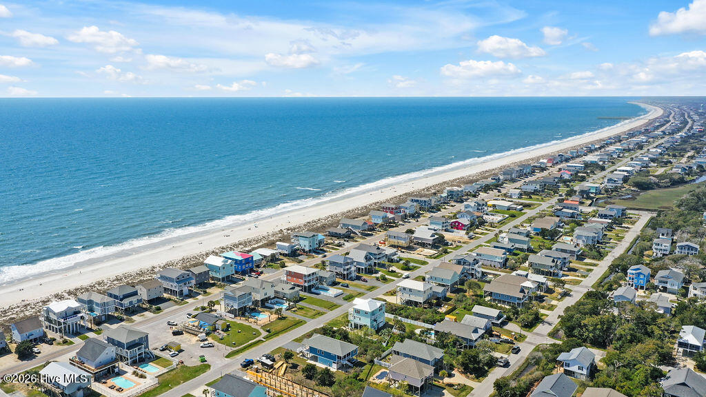 100564763 | Photo 12