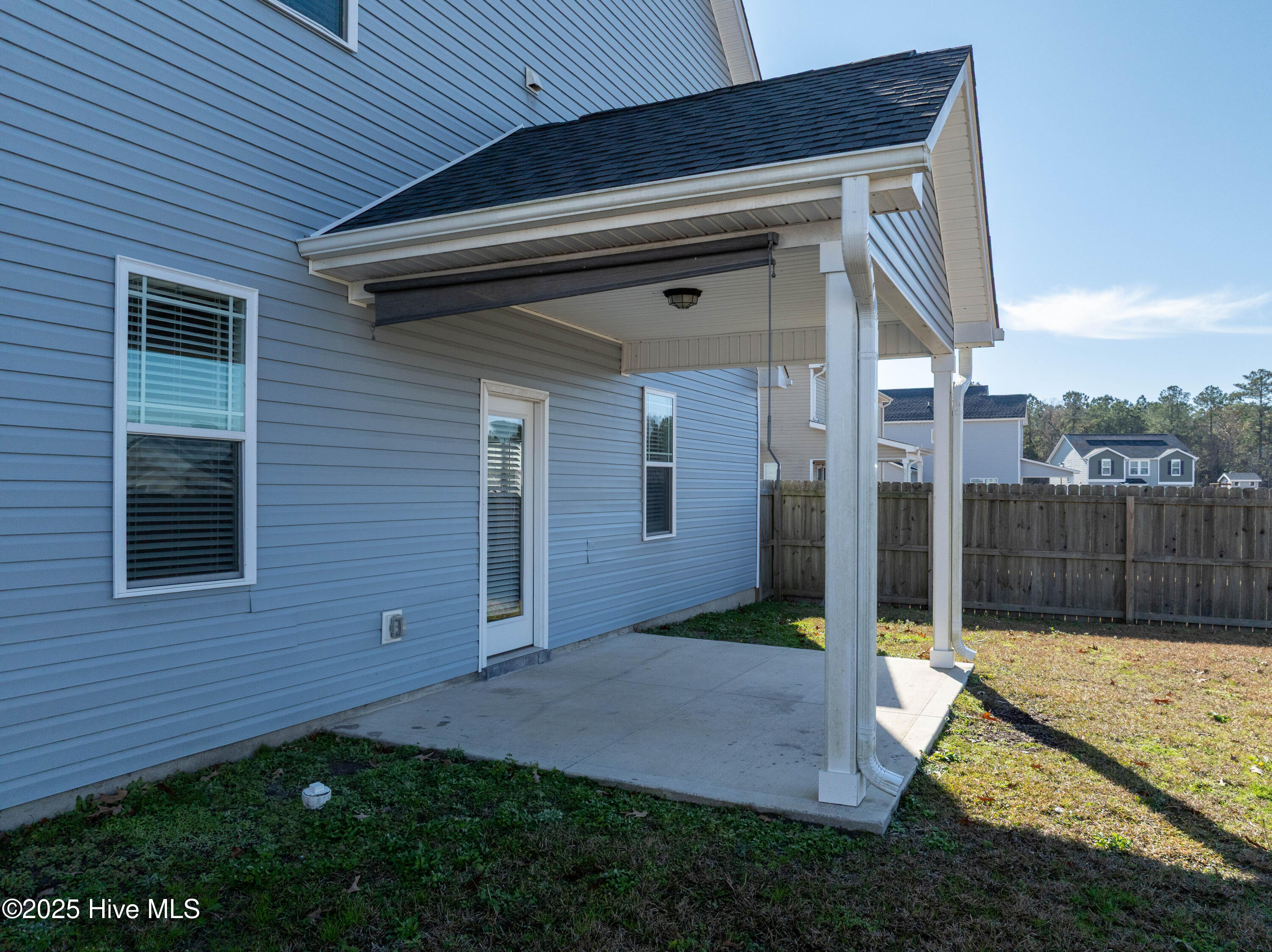 100545262 | Photo 40