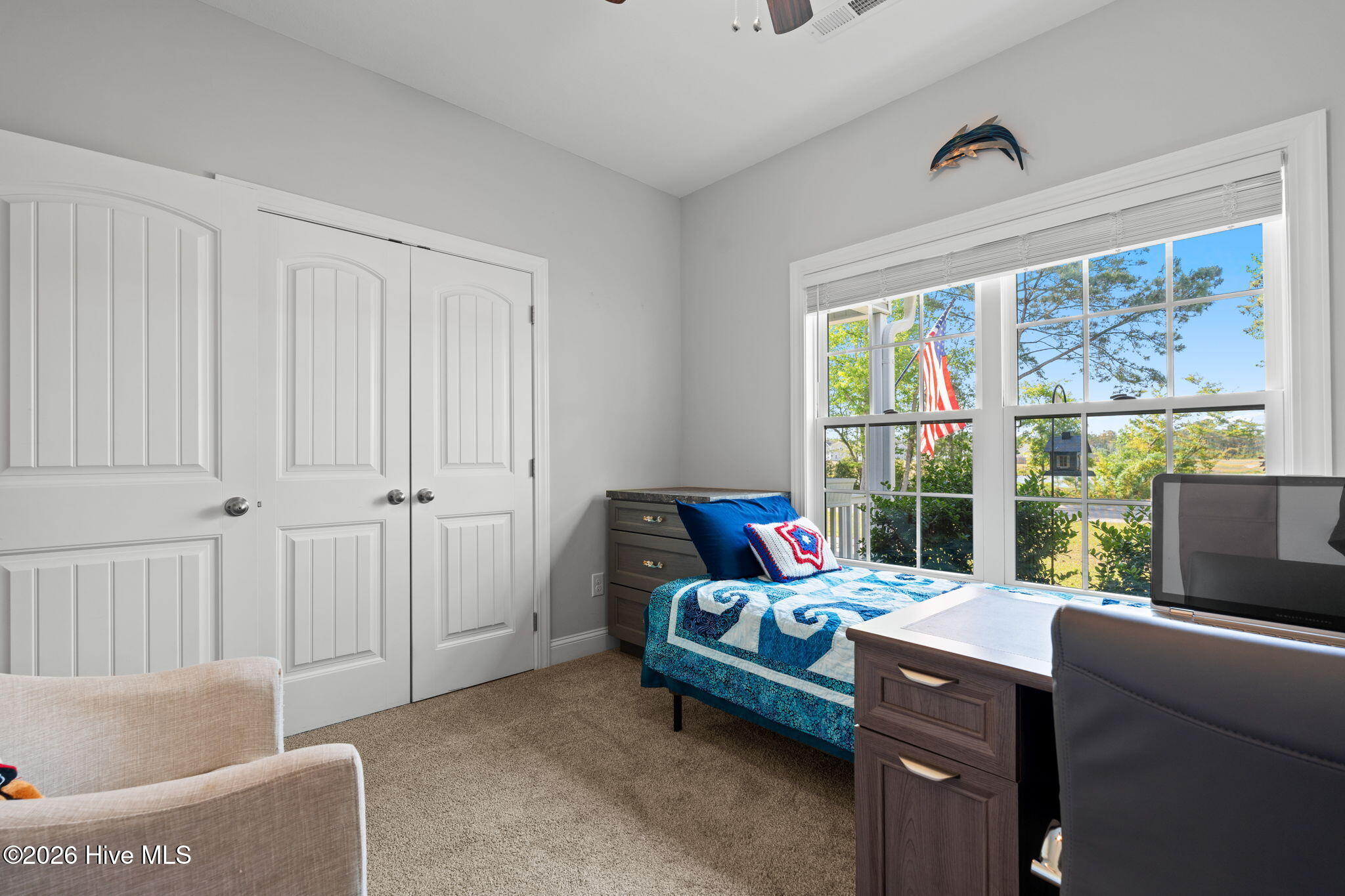 100568140 | Photo 32