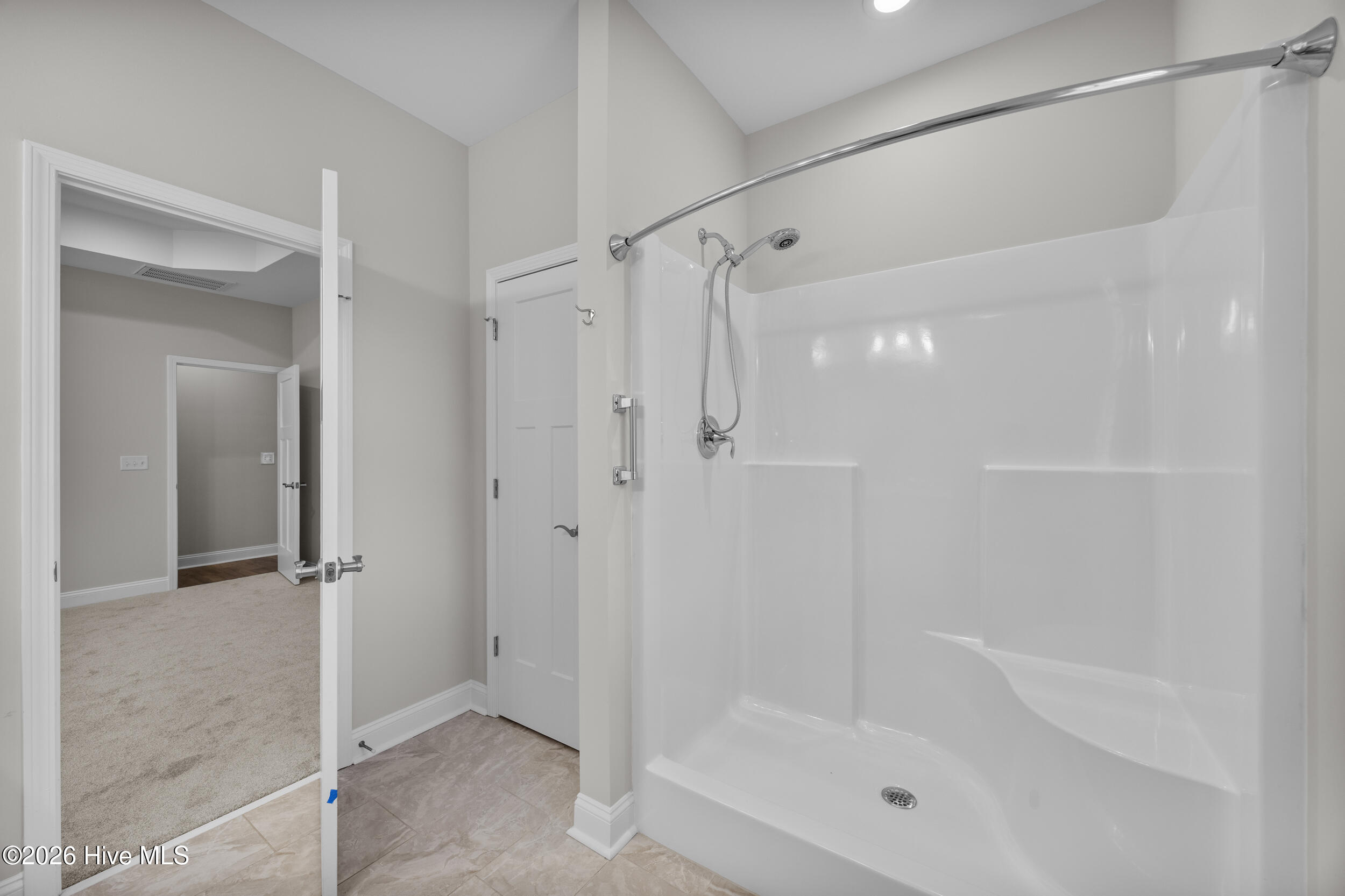 100559295 | Photo 31