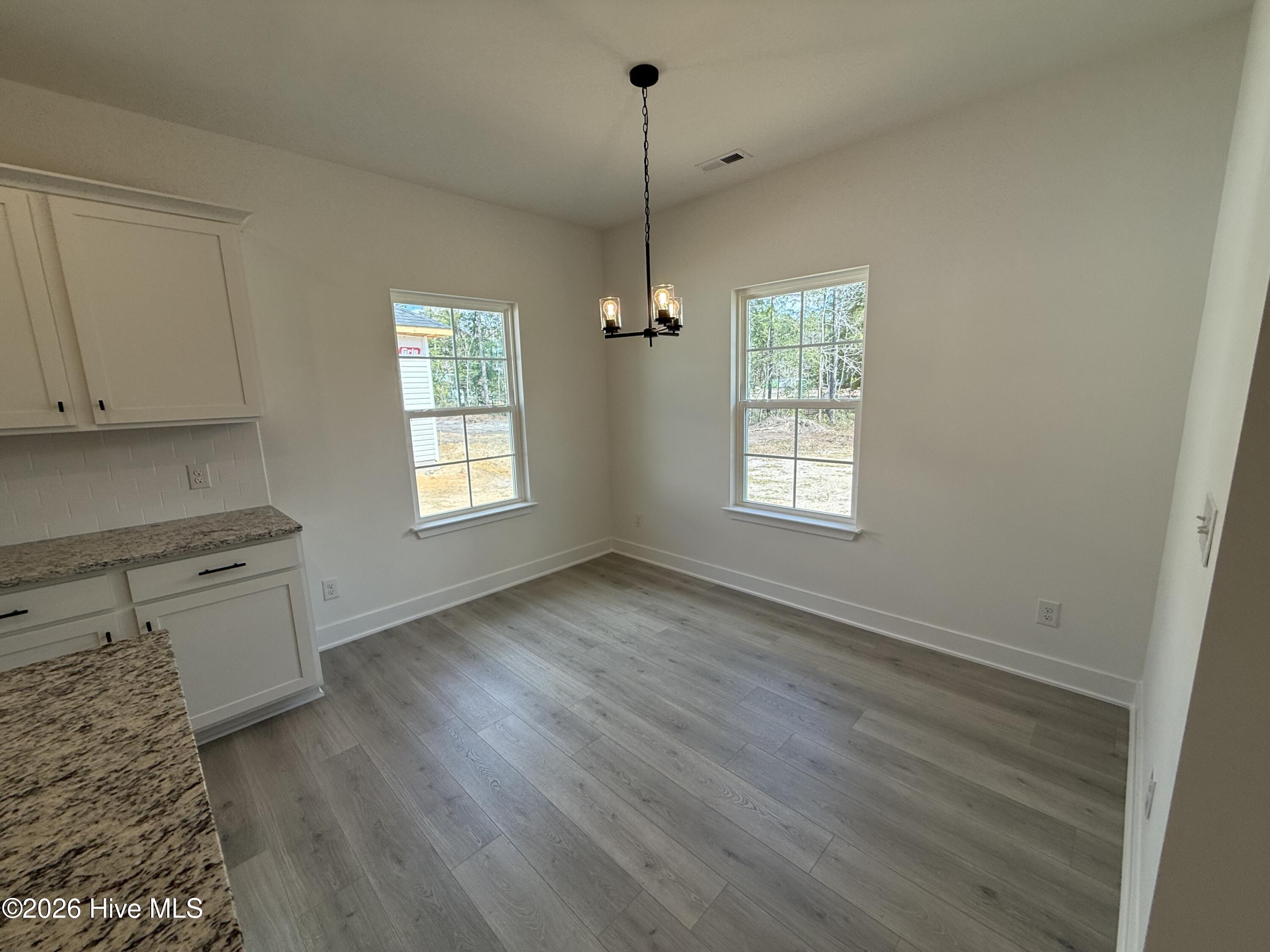 100546686 | Photo 28