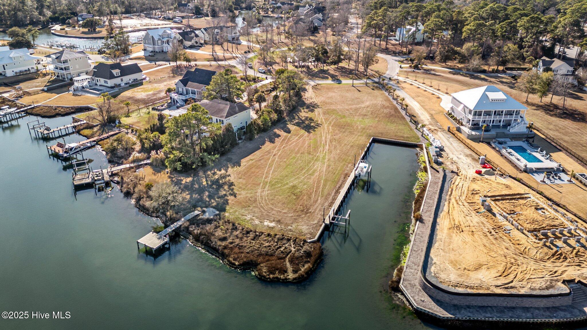 100532073 | Photo 26