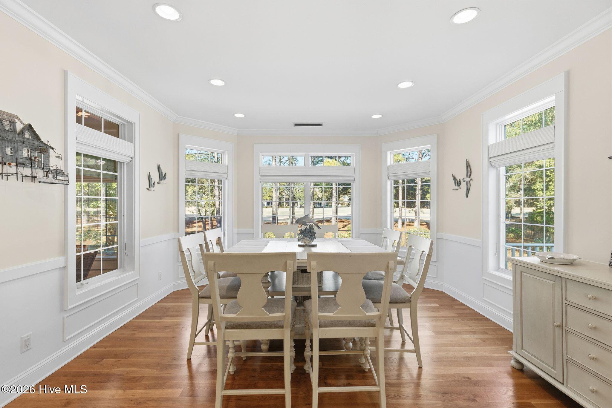 100553774 | Photo 31