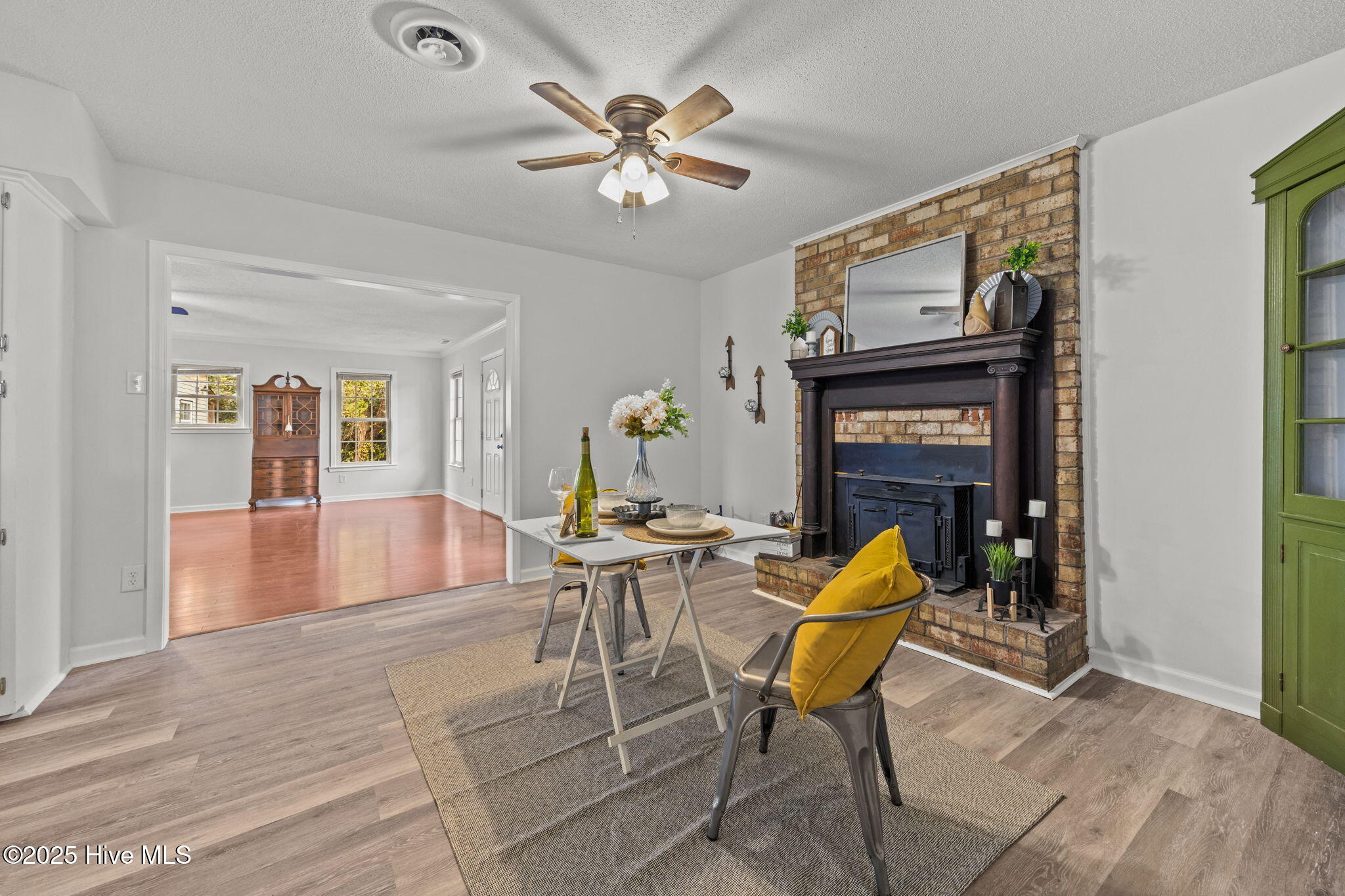 100538869 | Photo 10