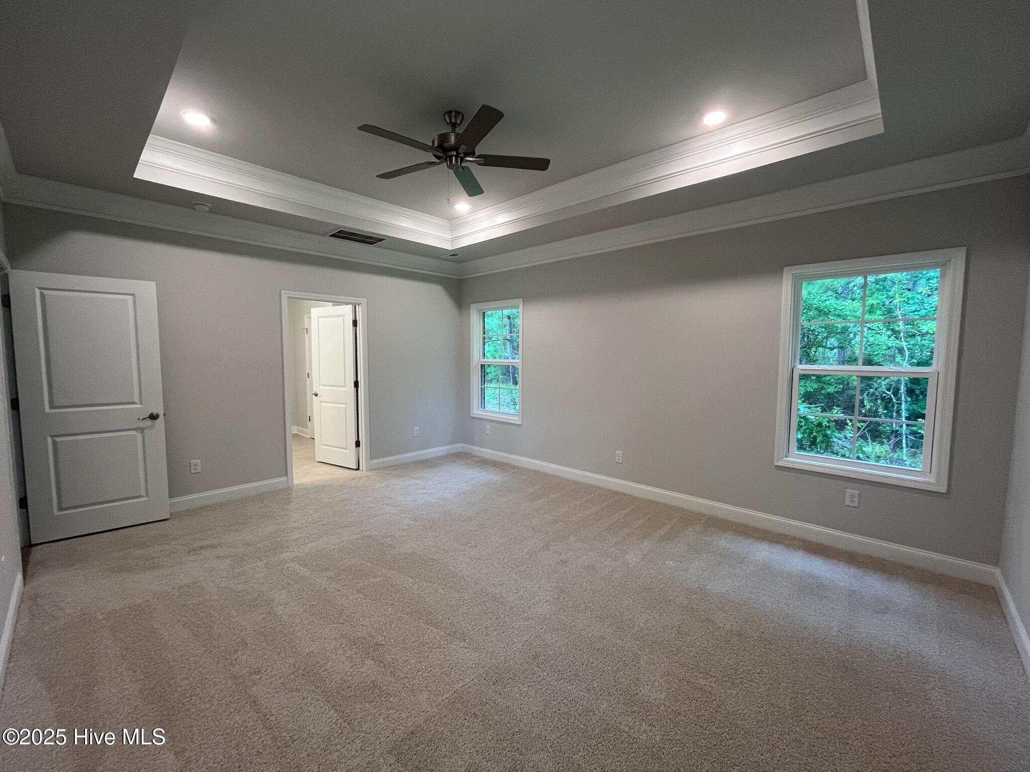 100420761 | Photo 15