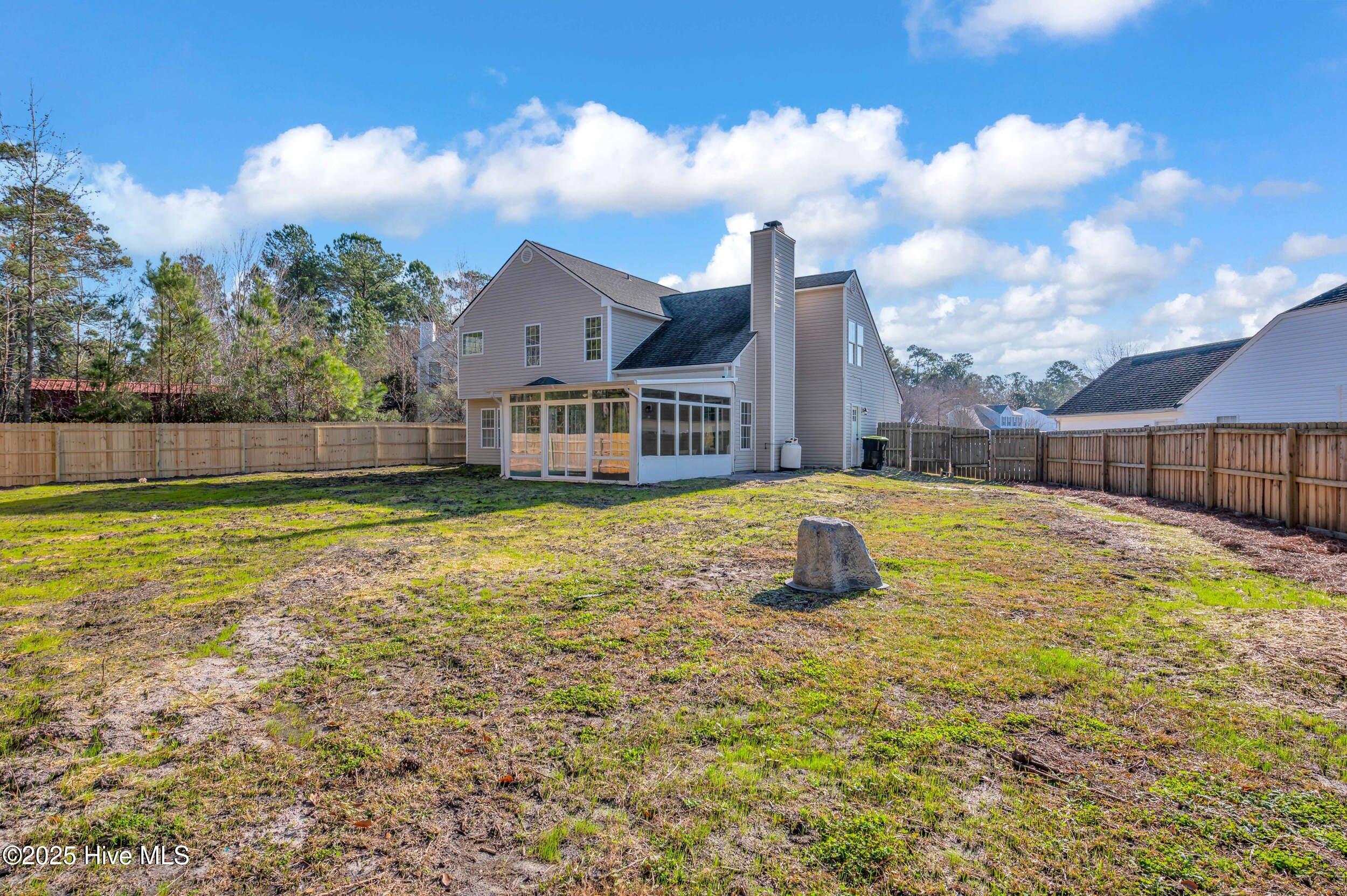 100540827 | Photo 42