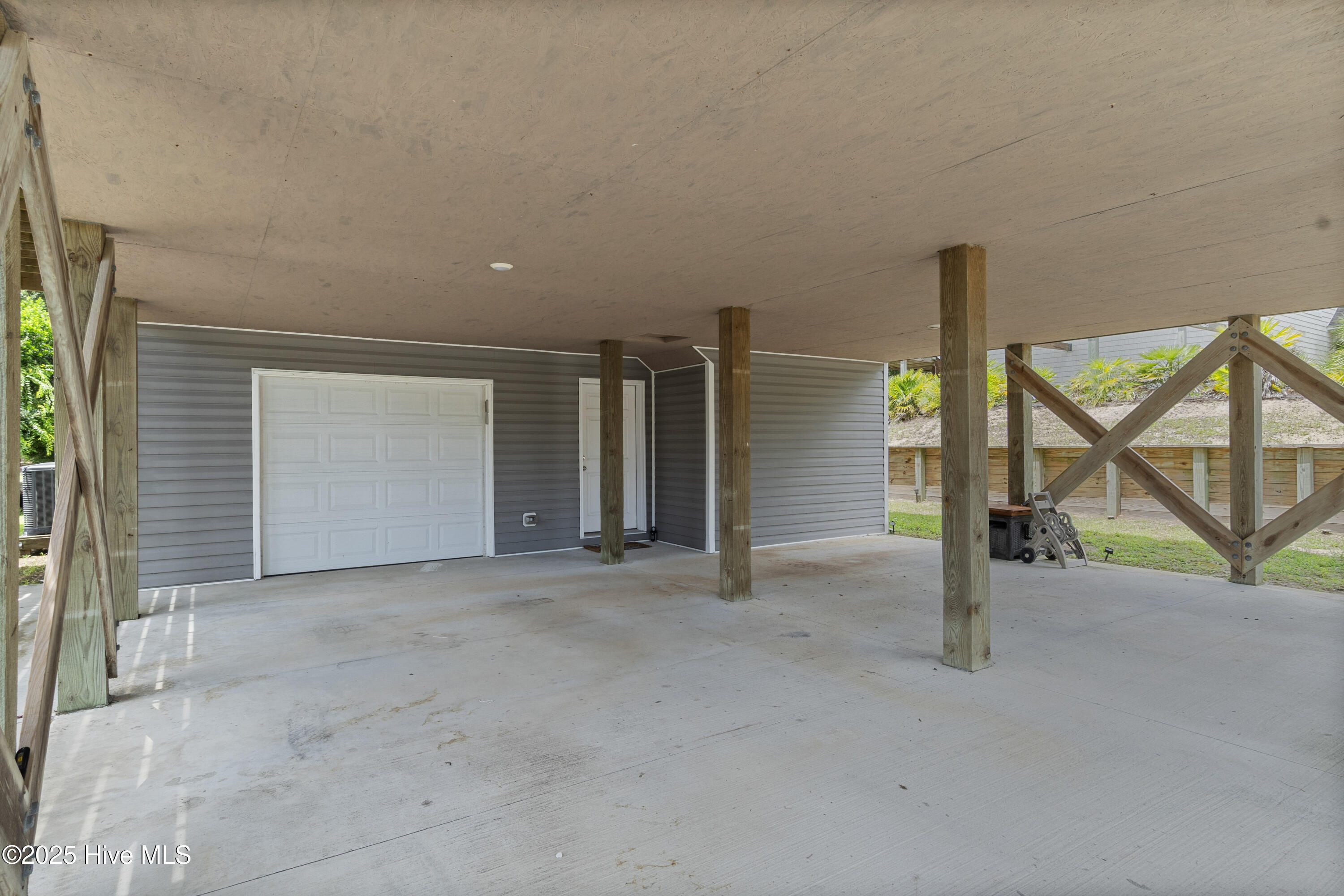 100520173 | Photo 70