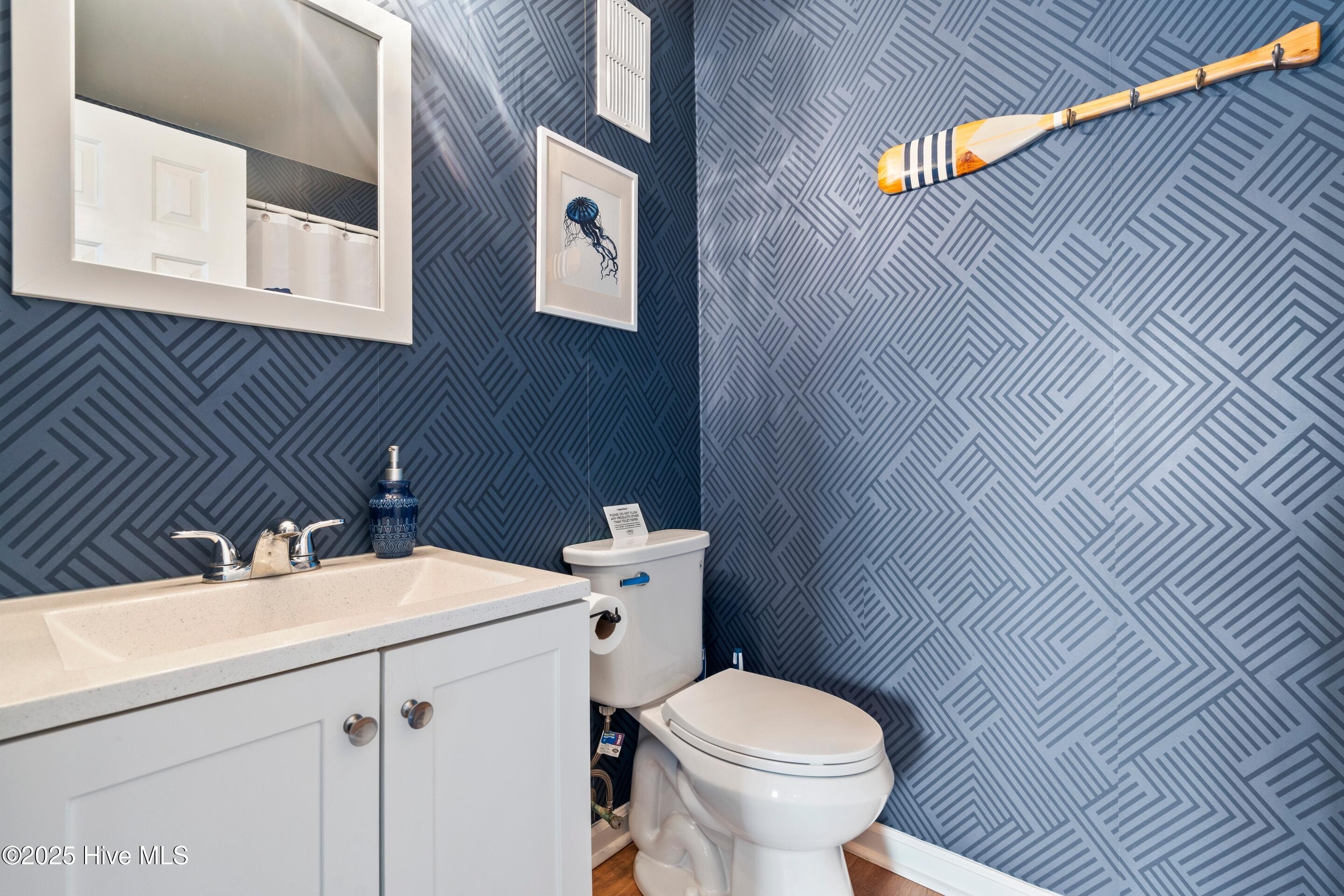 100535688 | Photo 26