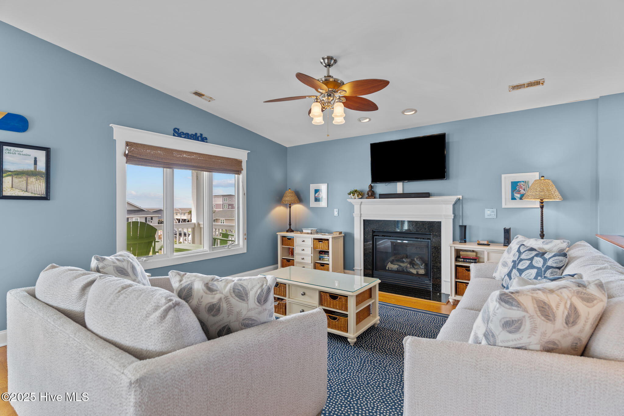 100526525 | Photo 10