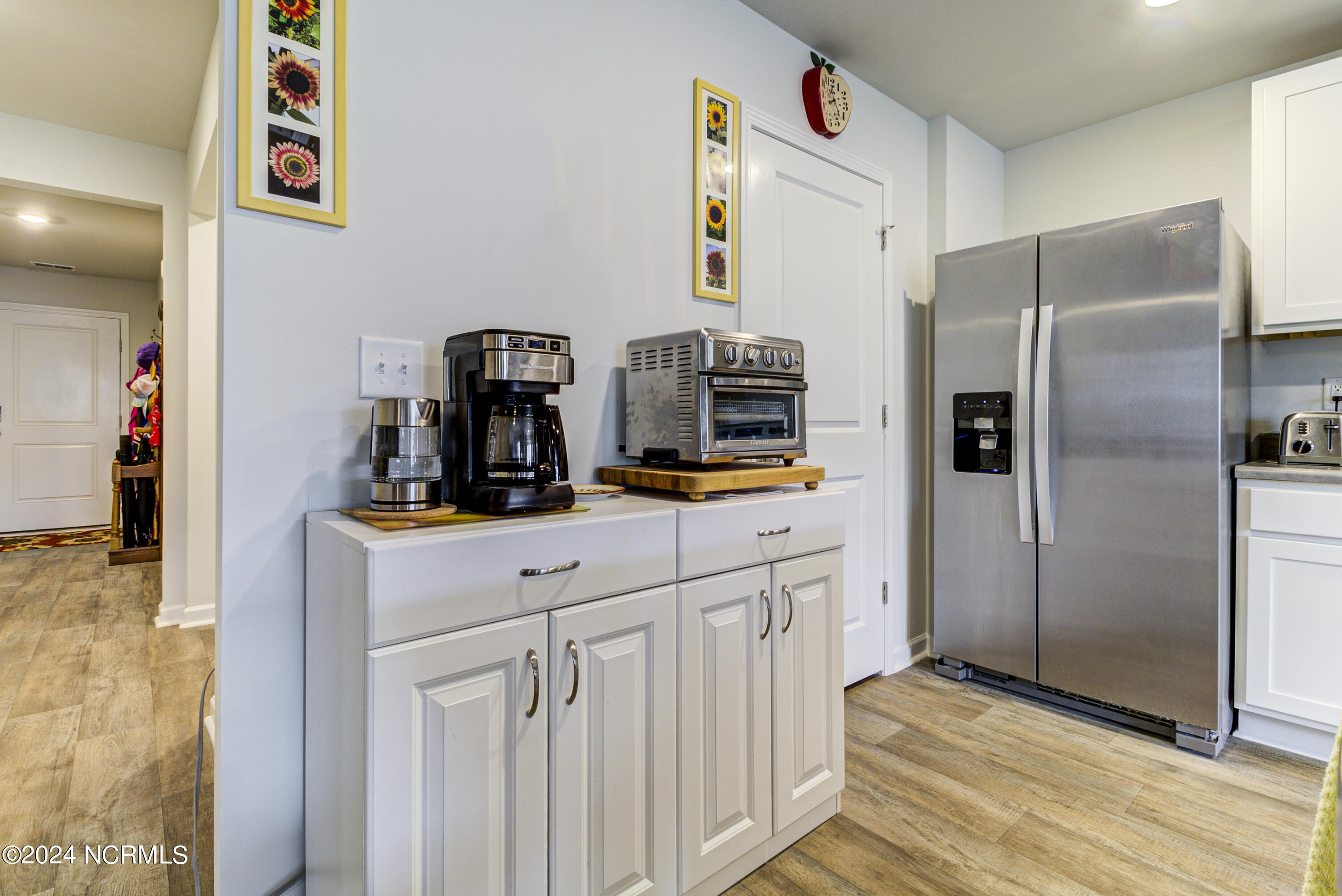 100563722 | Photo 11