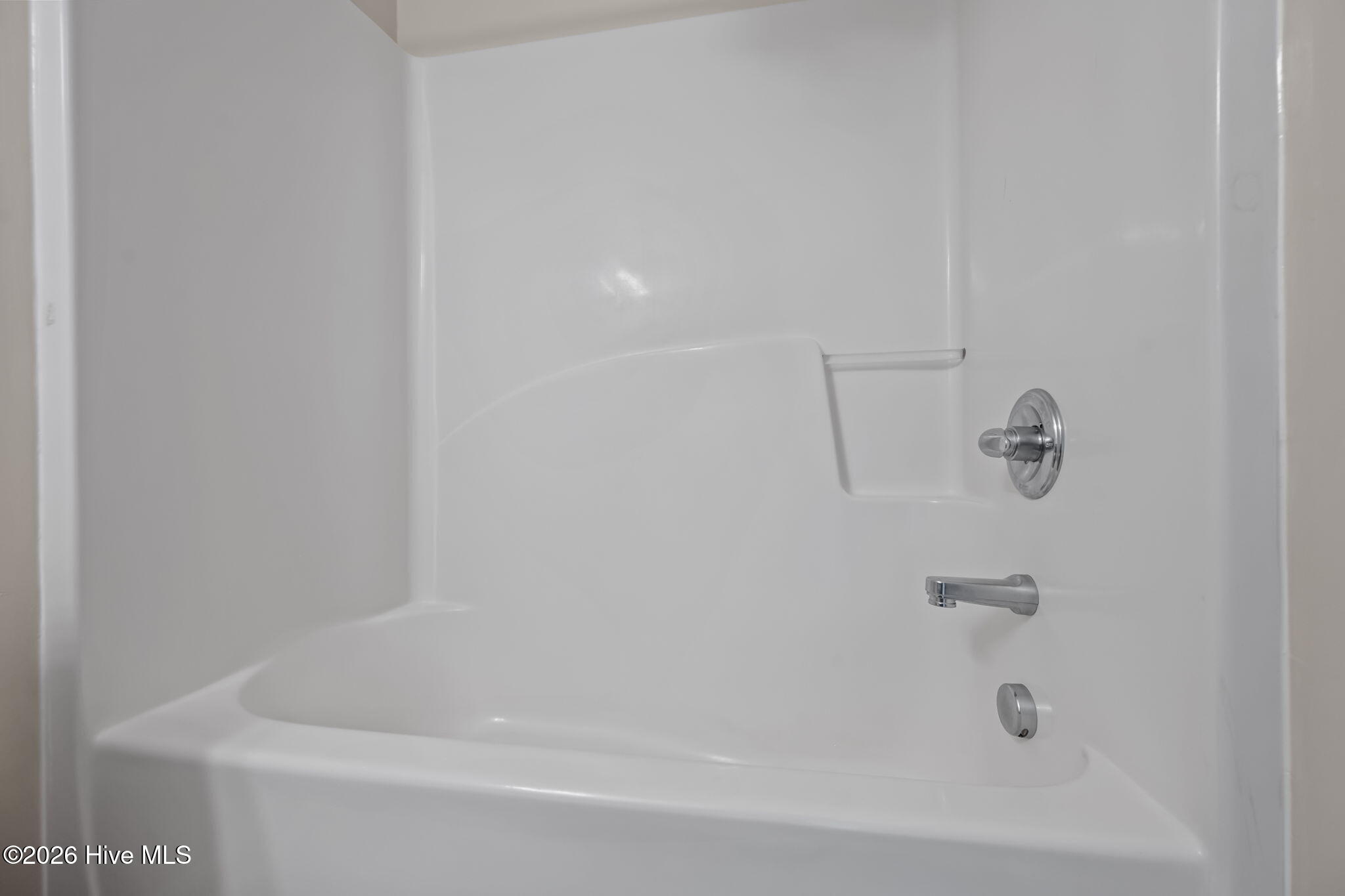 100561197 | Photo 38