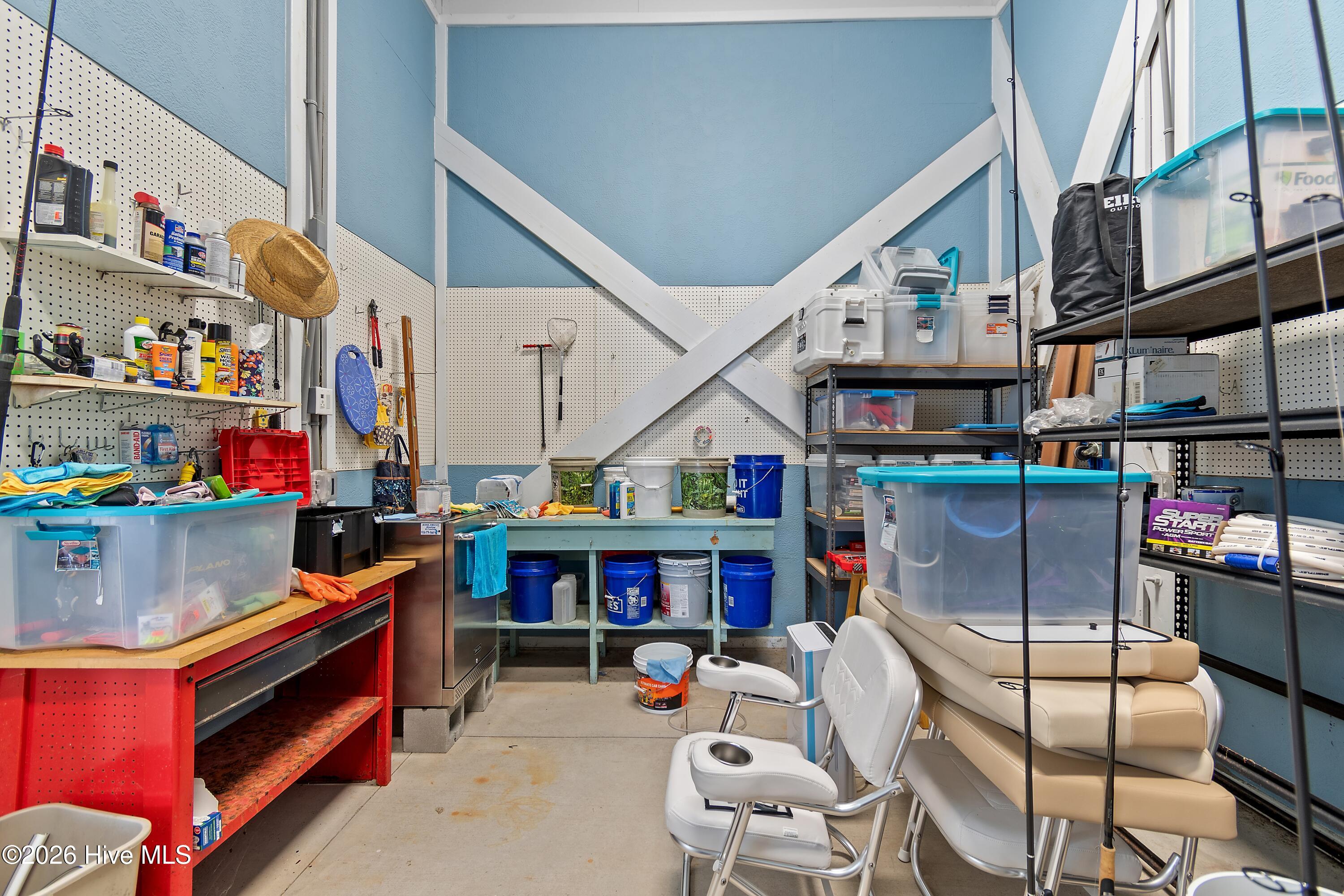 100562772 | Photo 80