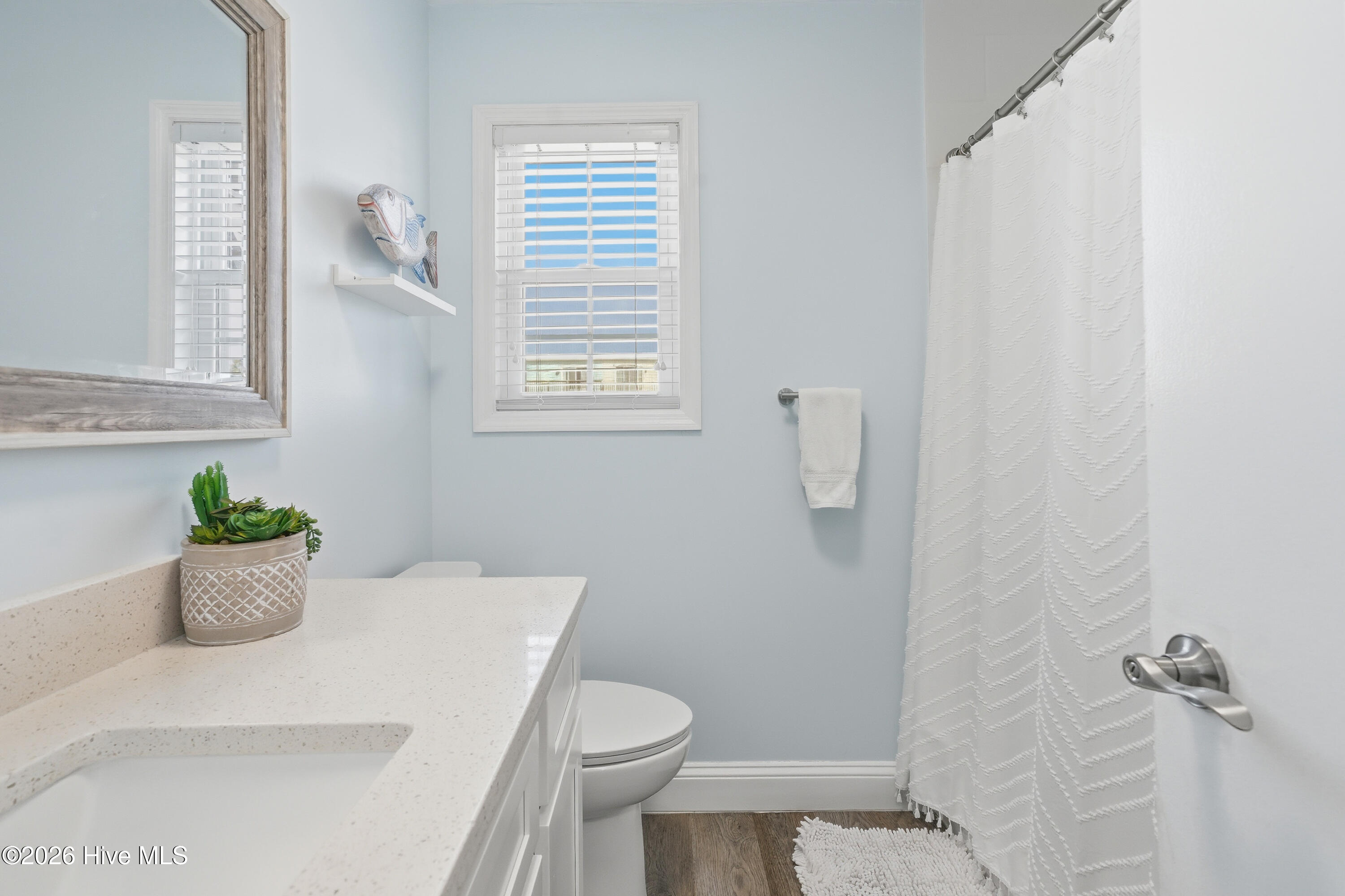 100559140 | Photo 18