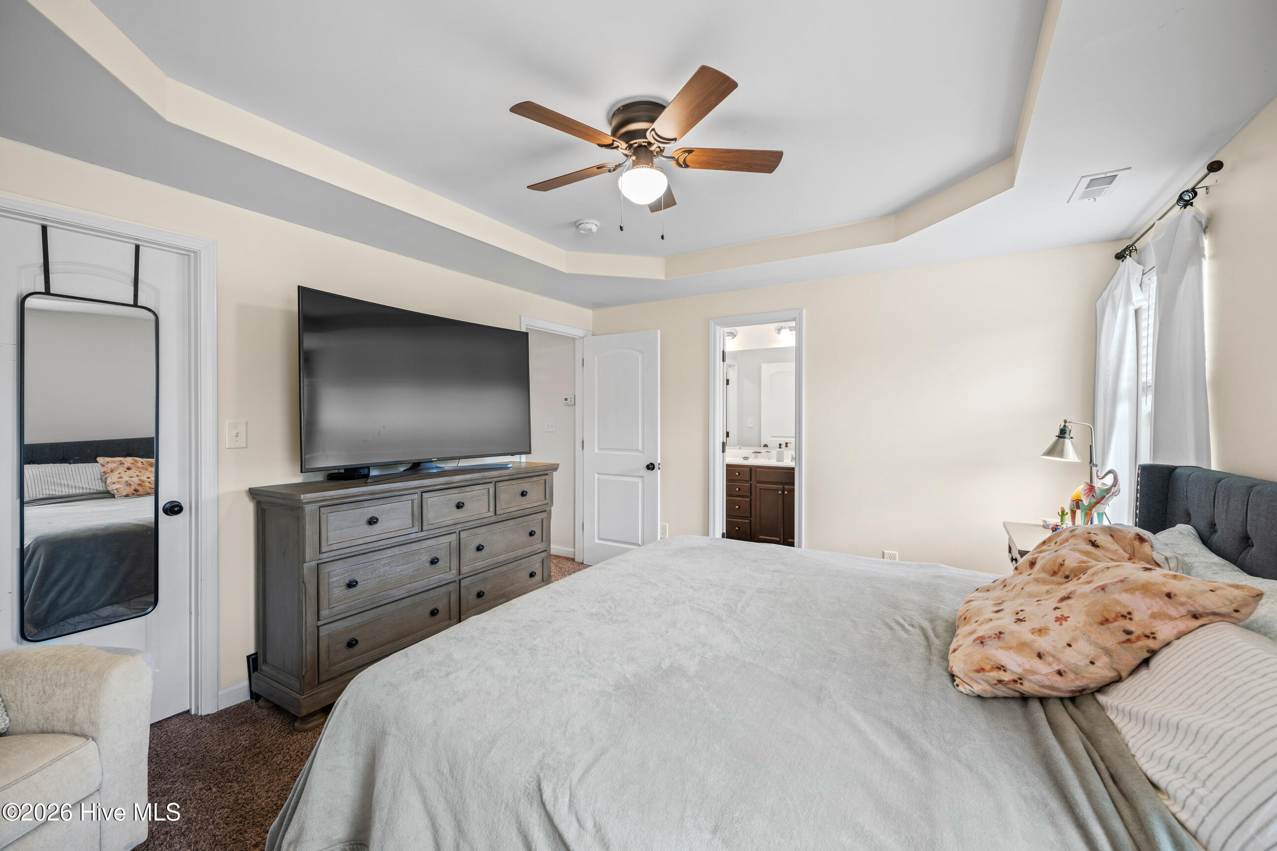 100550878 | Photo 19