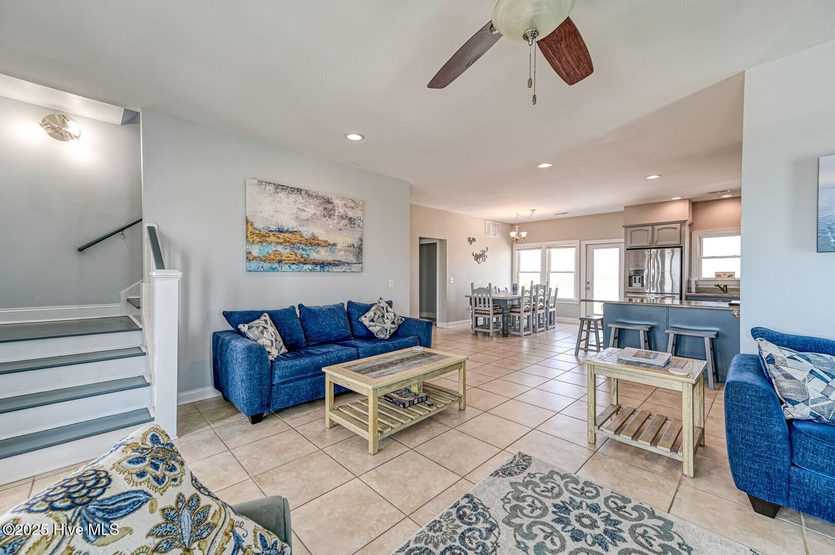 100496177 | Photo 12