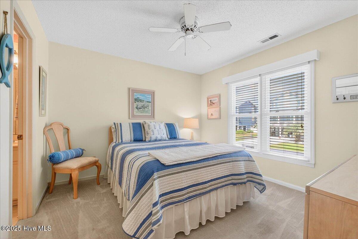 100532821 | Photo 23