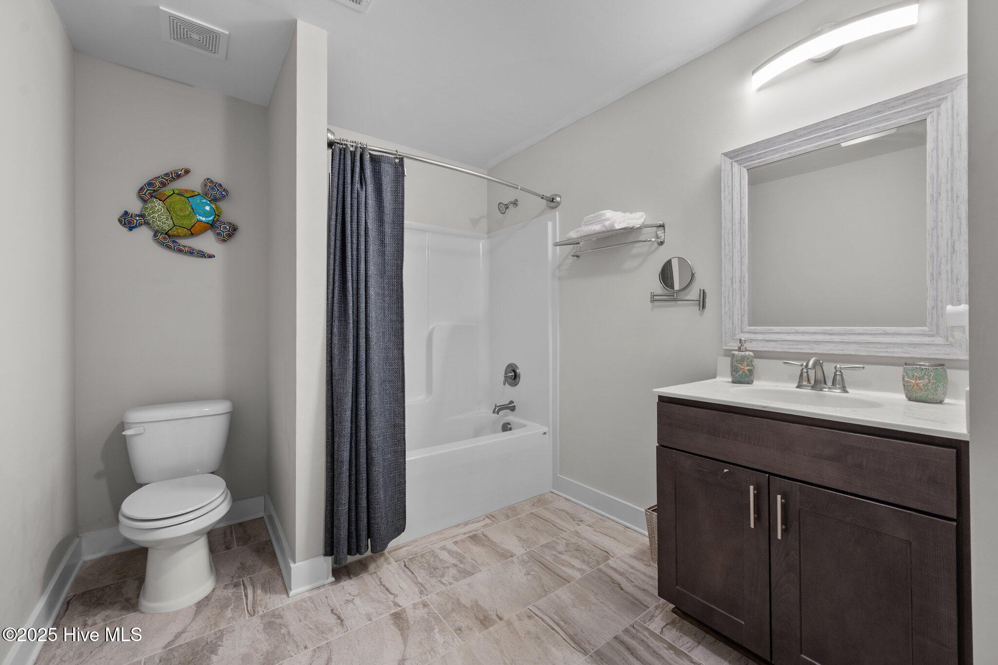 100517734 | Photo 45