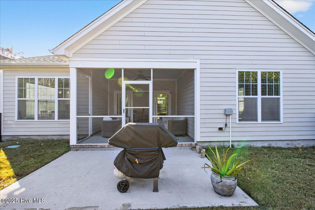 100541370 | Photo 43