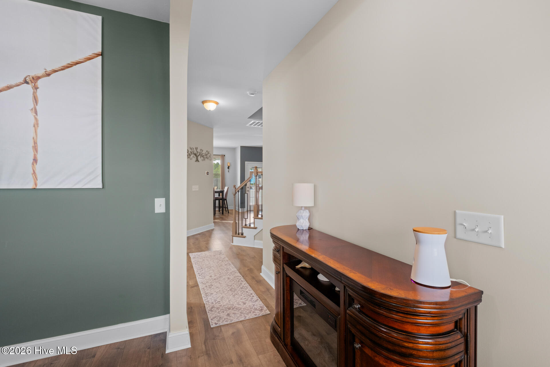 100552909 | Photo 11