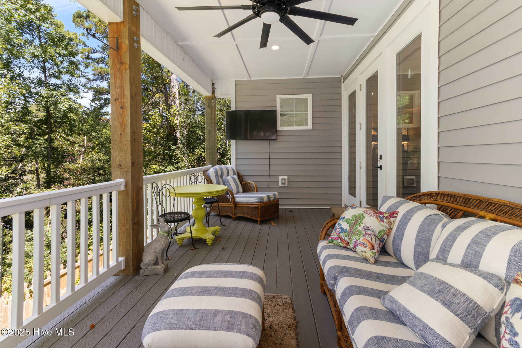 100525541 | Photo 30