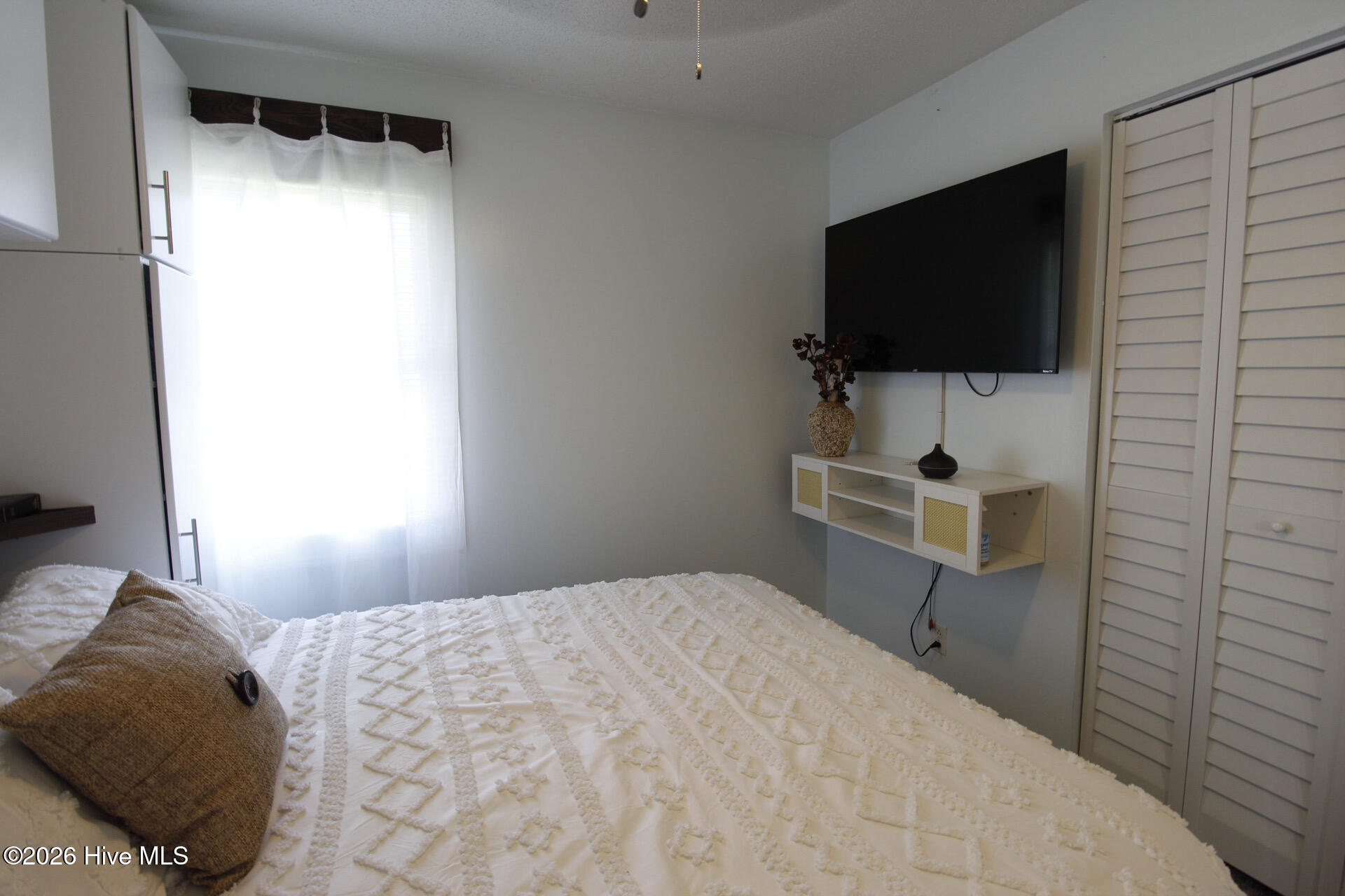 100569705 | Photo 18